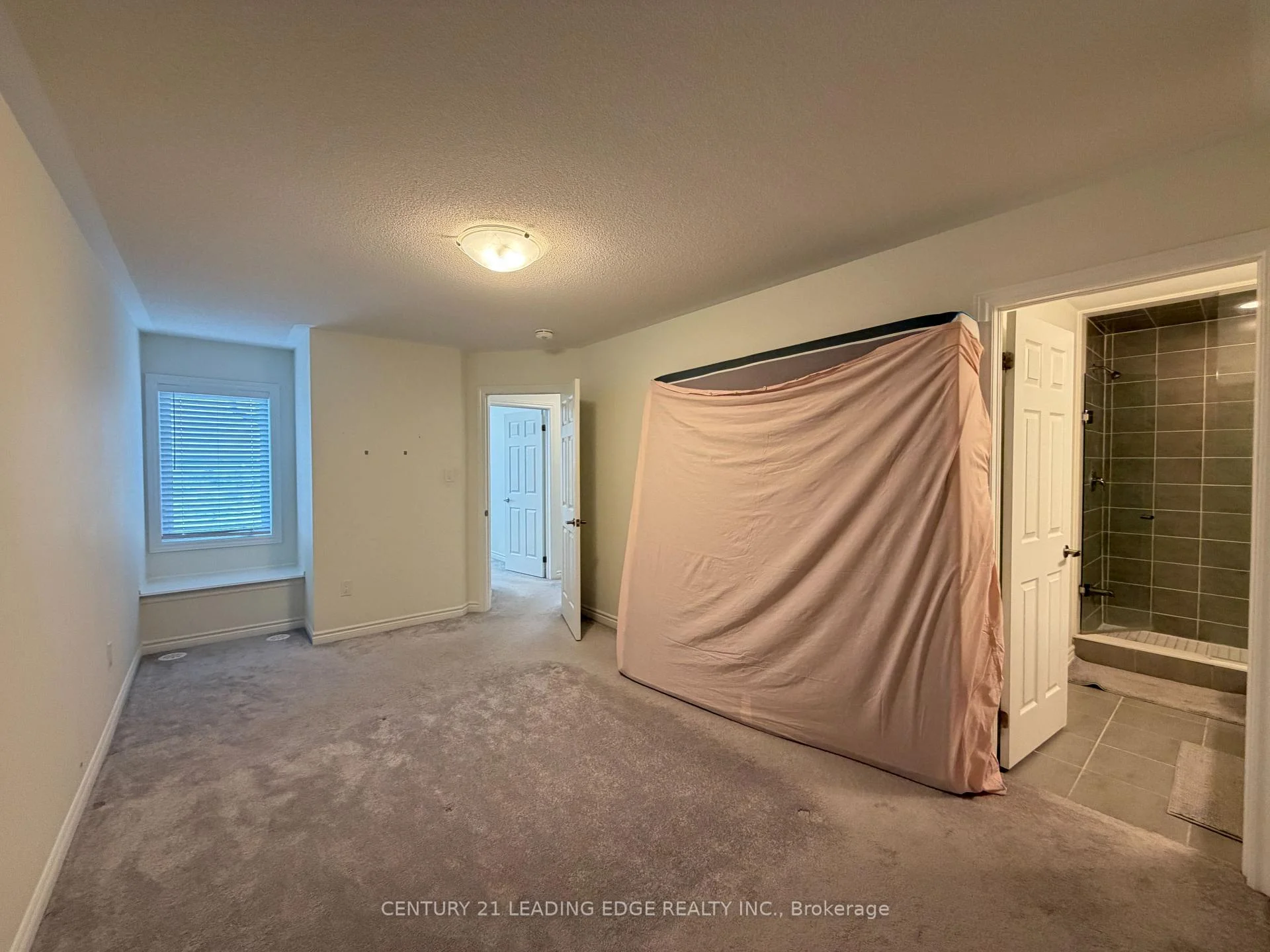 Photo 4 of 70 Lockyer Drive, Whitby, Rural Whitby — HOMEH