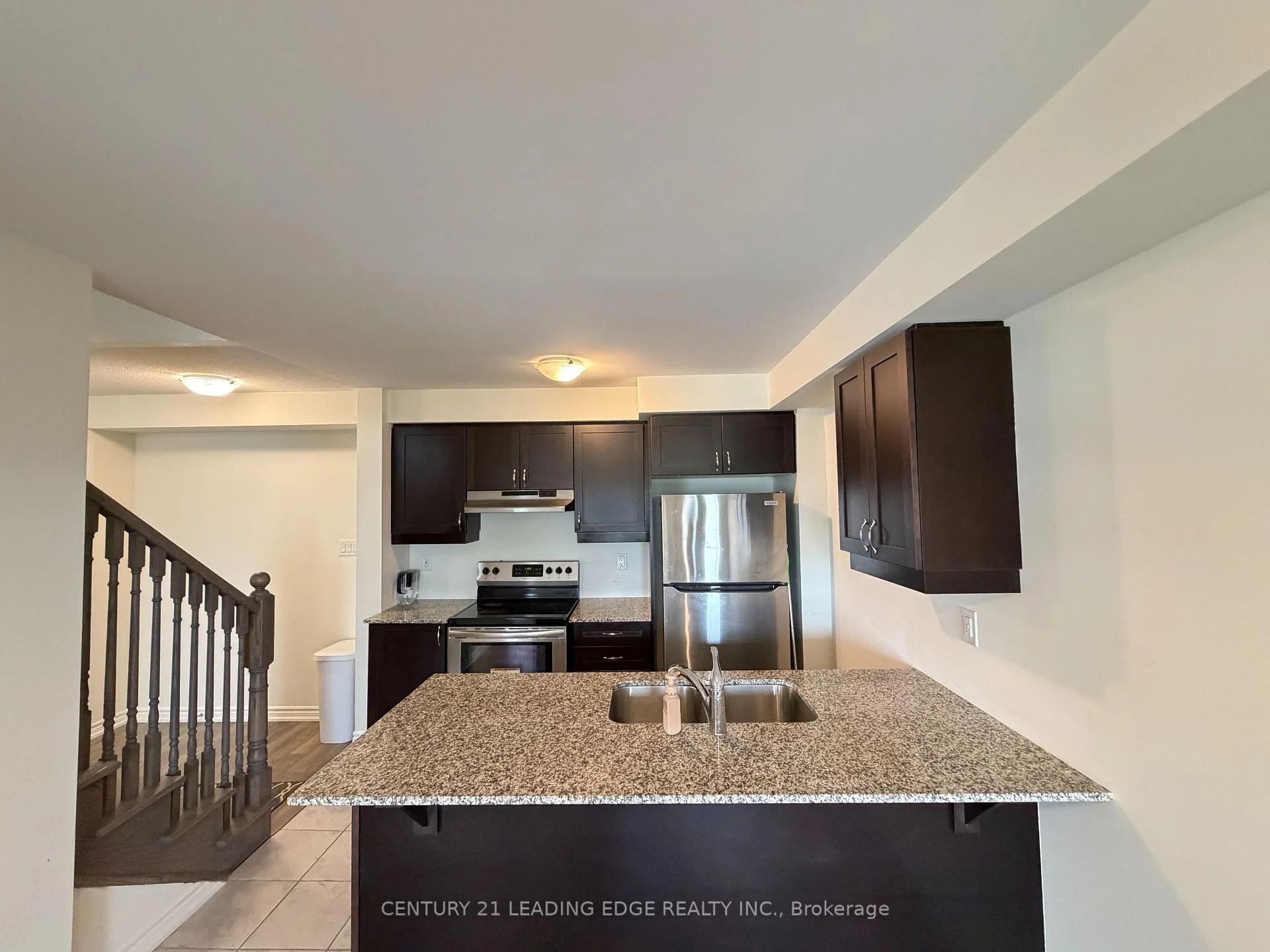 Photo 32 of 70 Lockyer Drive, Whitby, Rural Whitby — HOMEH