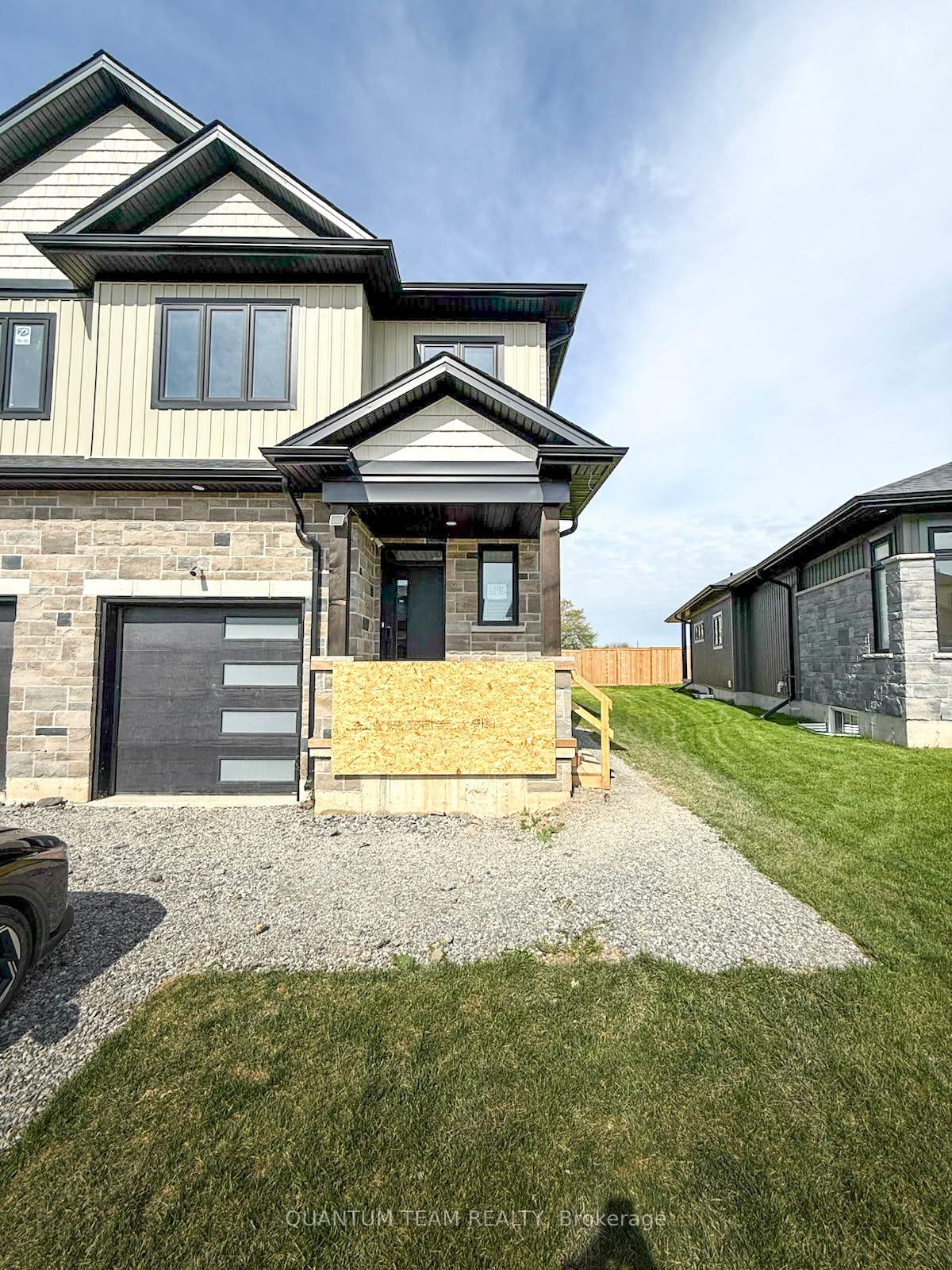 Photo of Unit 2, 6196 Curlin Crescent