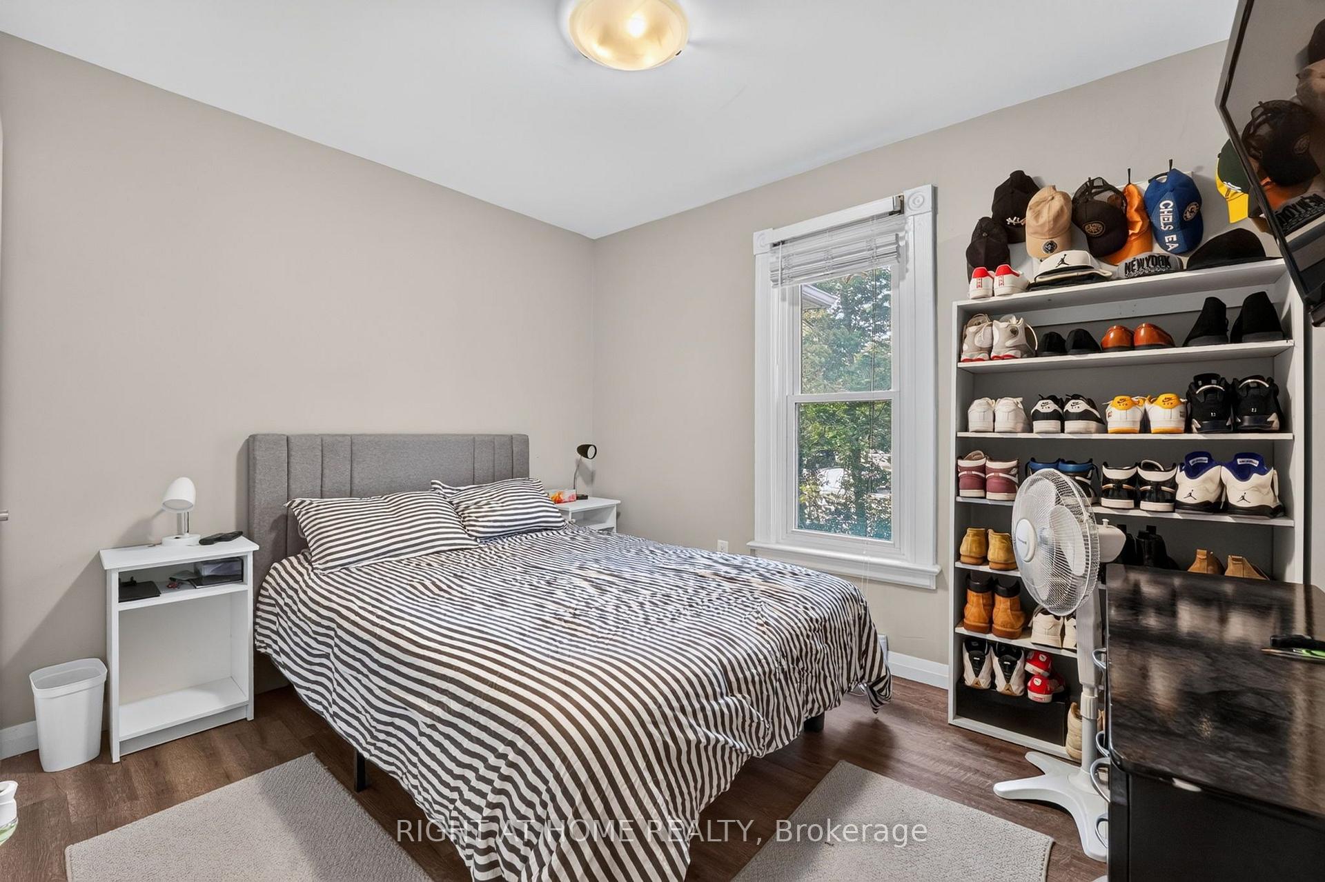 Photo 11 of Unit 204, 170 Bradford Street, Barrie, City Centre — HOMEH
