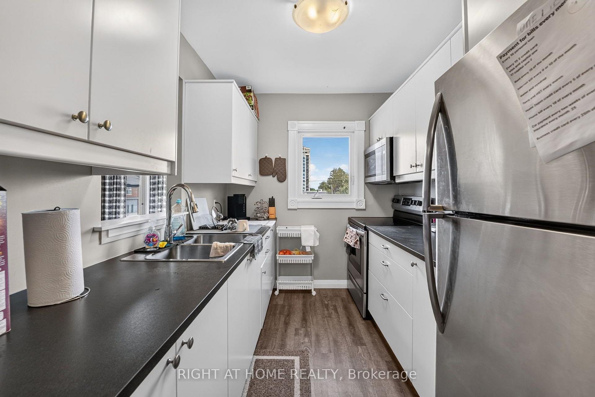 Photo 12 of Unit 204, 170 Bradford Street, Barrie, City Centre — HOMEH