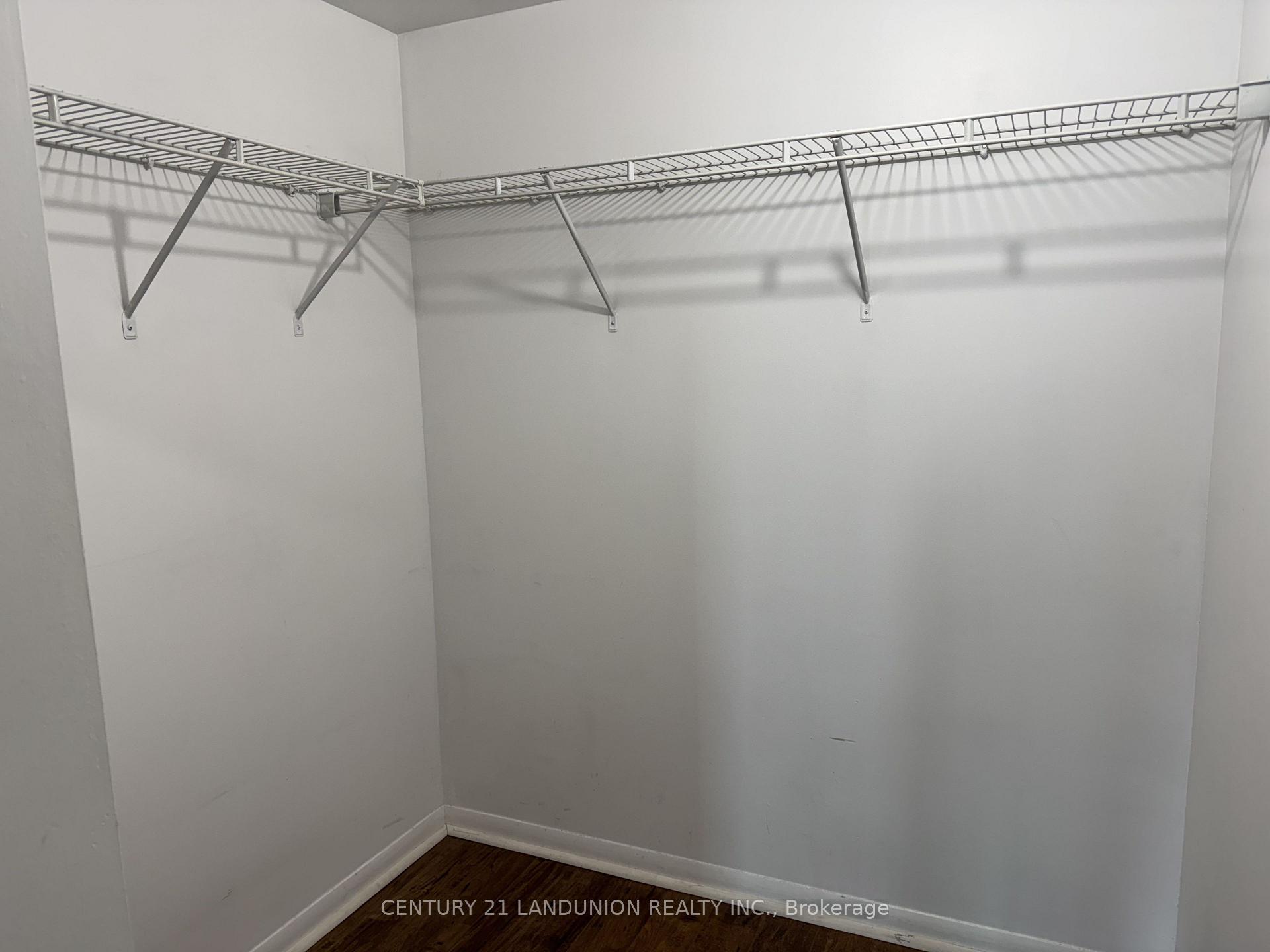 Photo 6 of Unit 910, 96 St Patrick Street, Toronto, Kensington-Chinatown — HOMEH