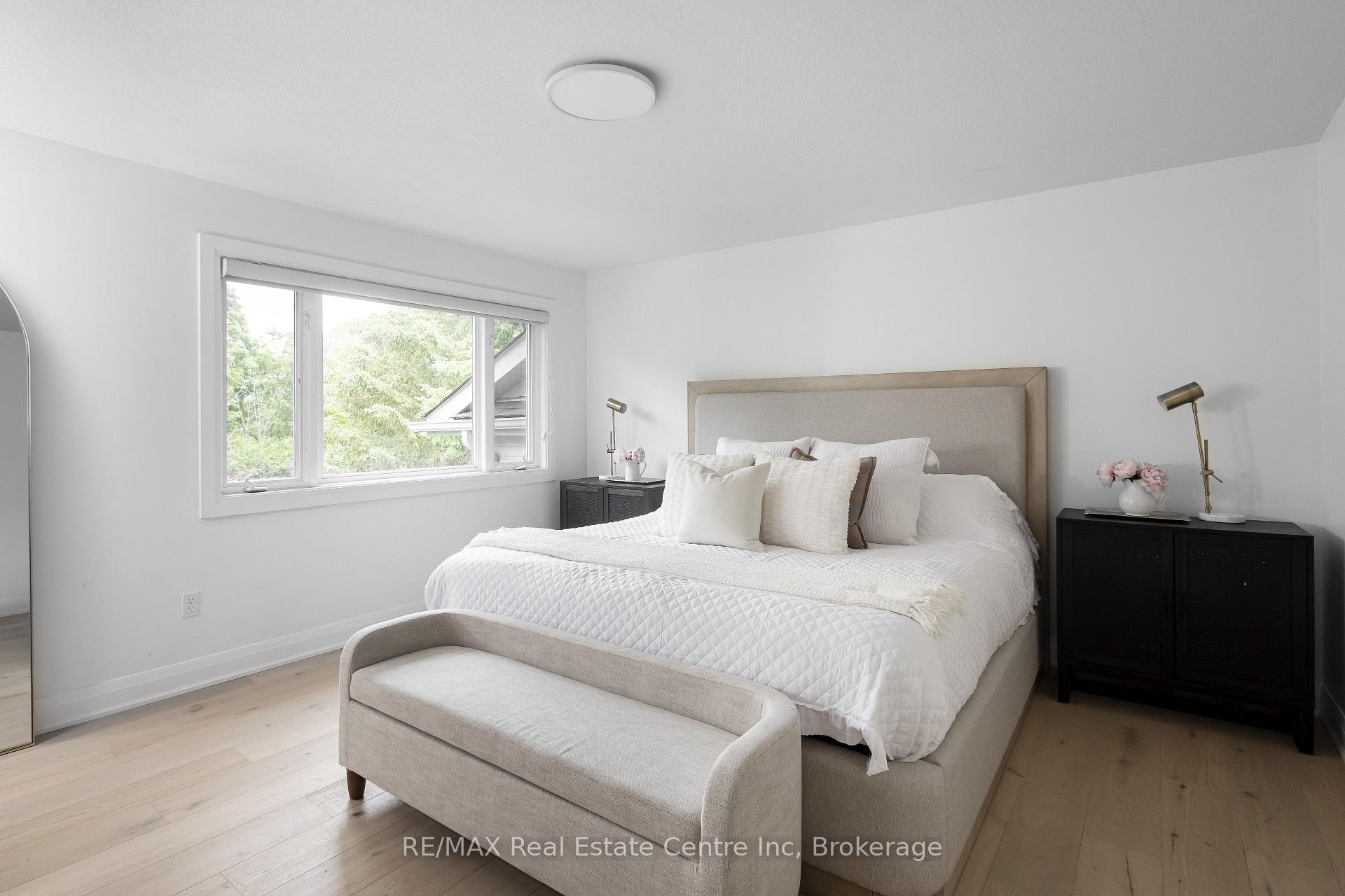 Photo 32 of 296 Farley Drive S, Guelph, Pineridge/Westminster Woods — HOMEH
