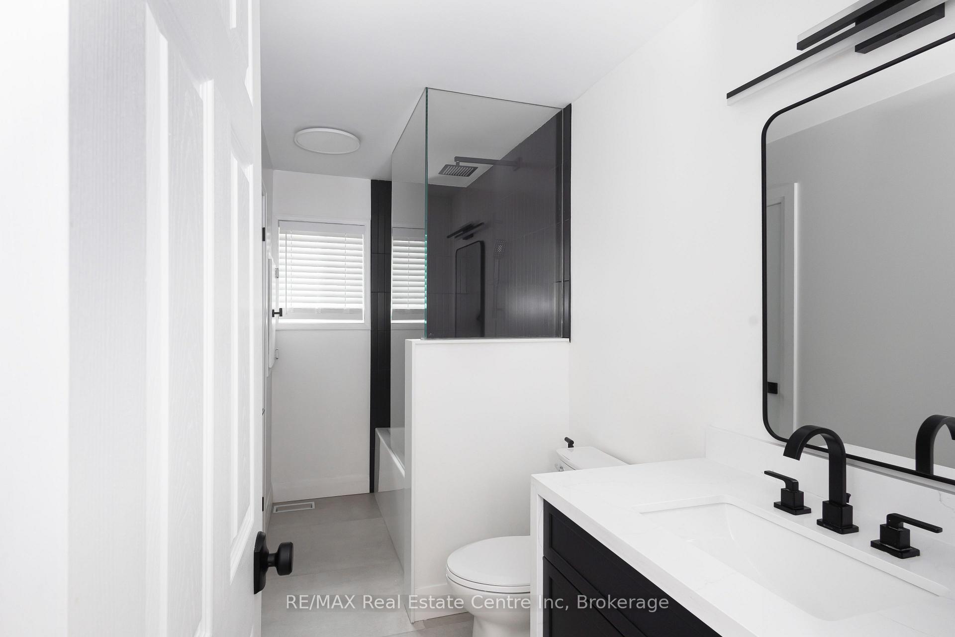 Photo 34 of 296 Farley Drive S, Guelph, Pineridge/Westminster Woods — HOMEH
