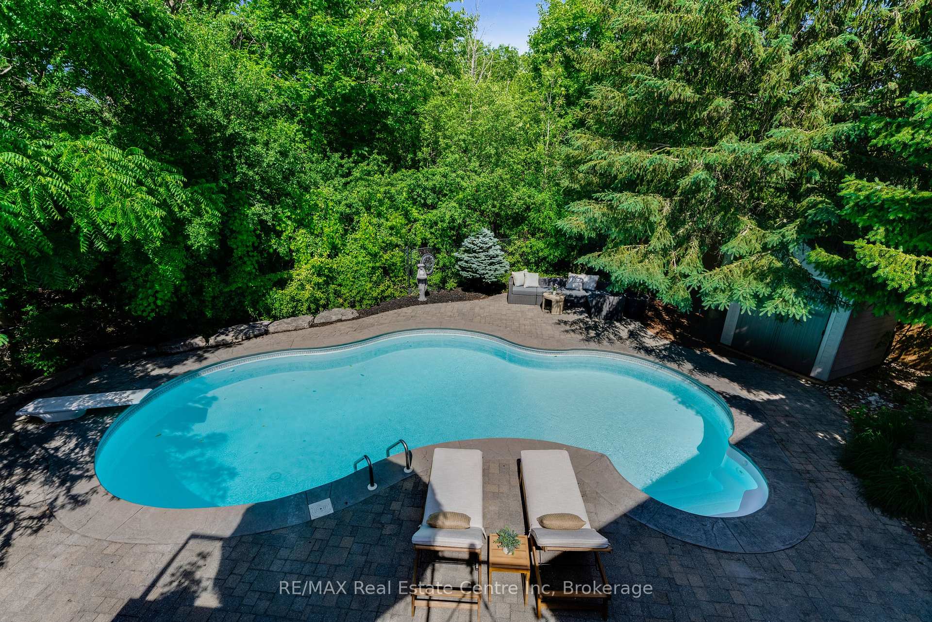 Photo 40 of 296 Farley Drive S, Guelph, Pineridge/Westminster Woods — HOMEH