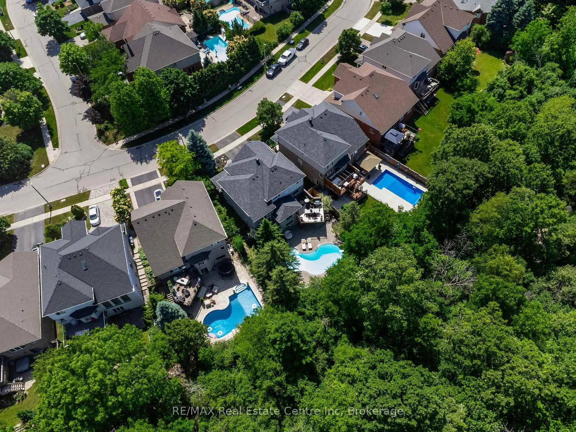 Photo 45 of 296 Farley Drive S, Guelph, Pineridge/Westminster Woods — HOMEH