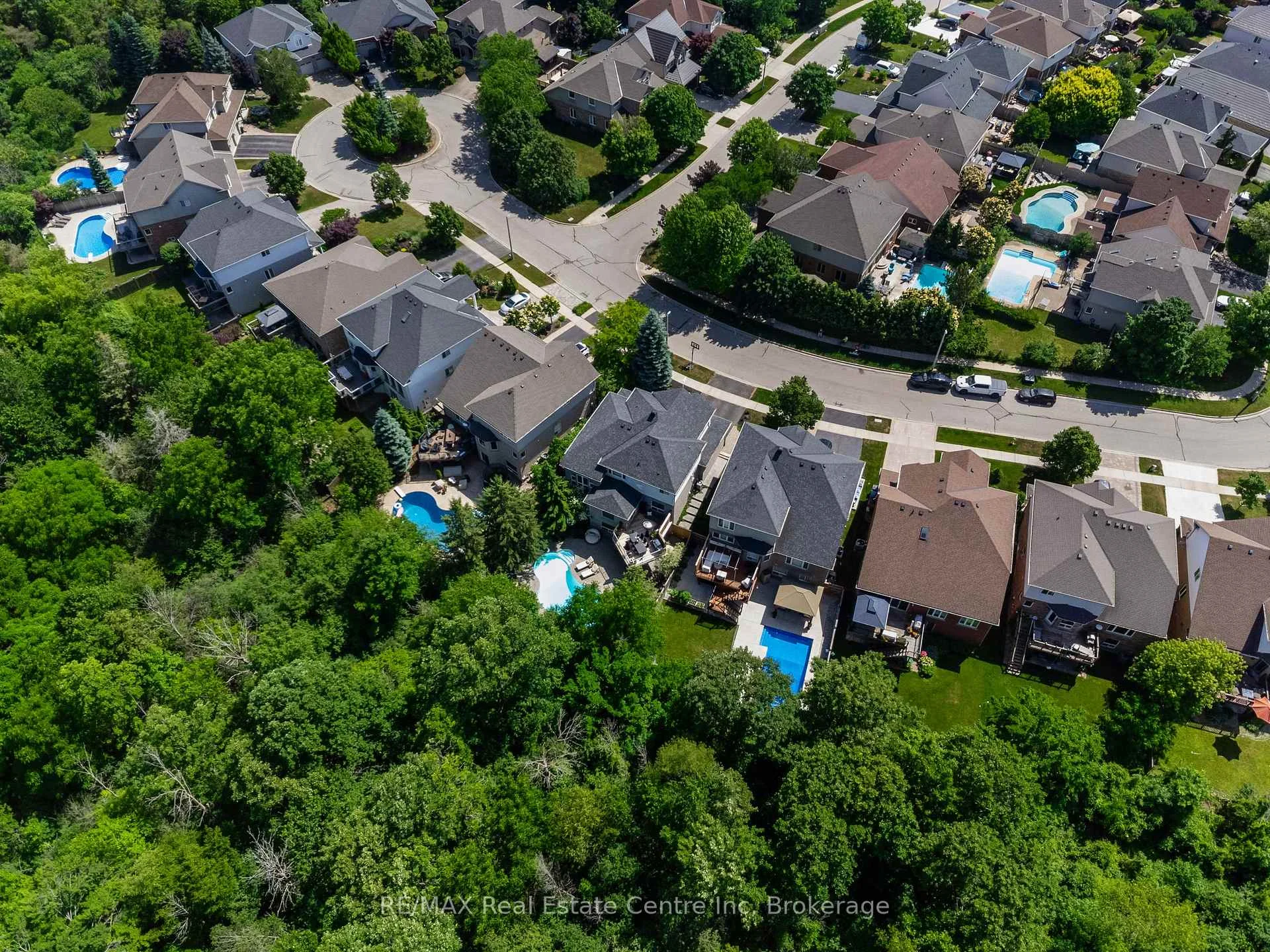 Photo 53 of 296 Farley Drive S, Guelph, Pineridge/Westminster Woods — HOMEH