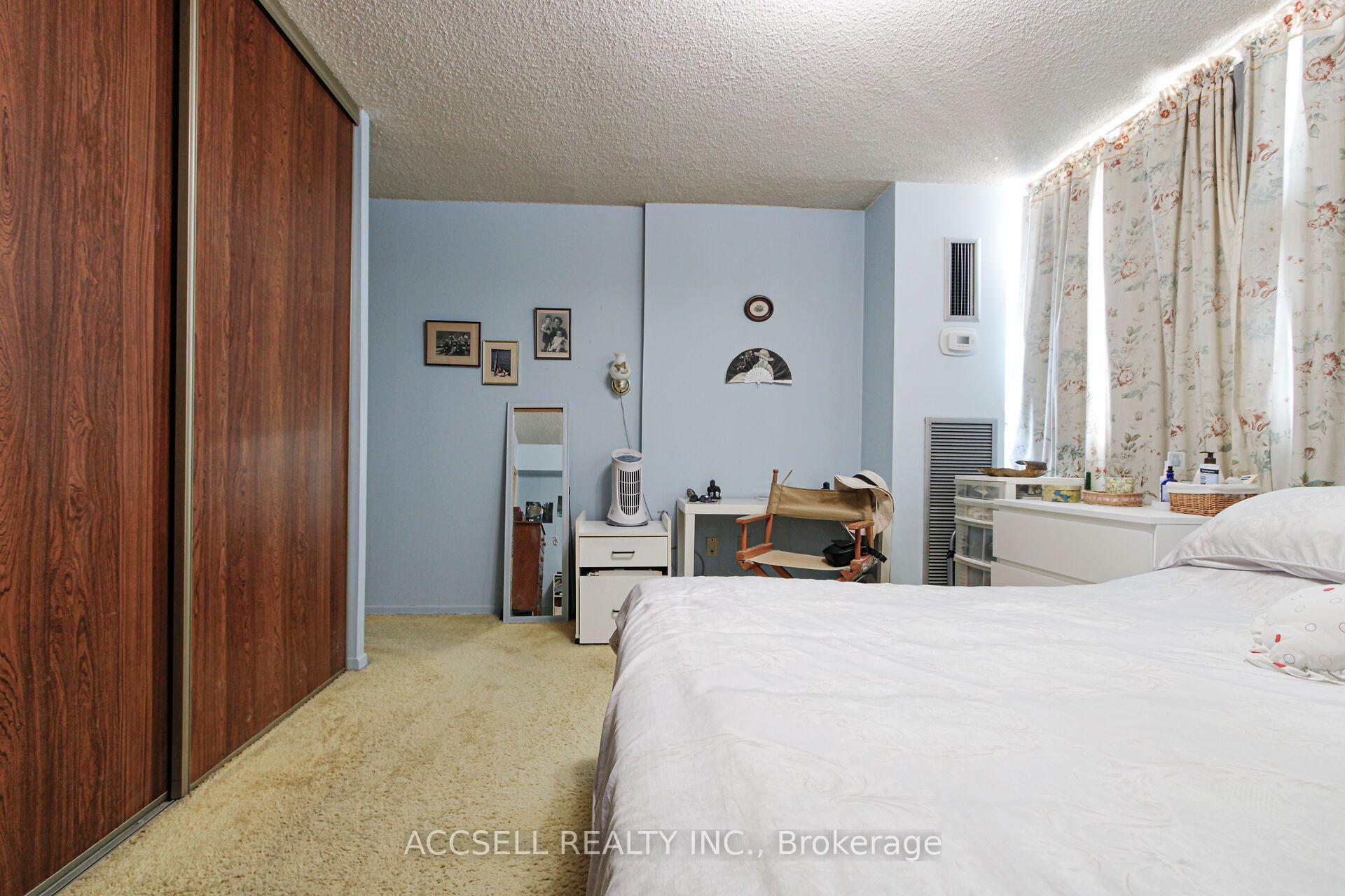 Photo 33 of 45 silver springs Boulevard, Scarborough, L'Amoreaux — HOMEH