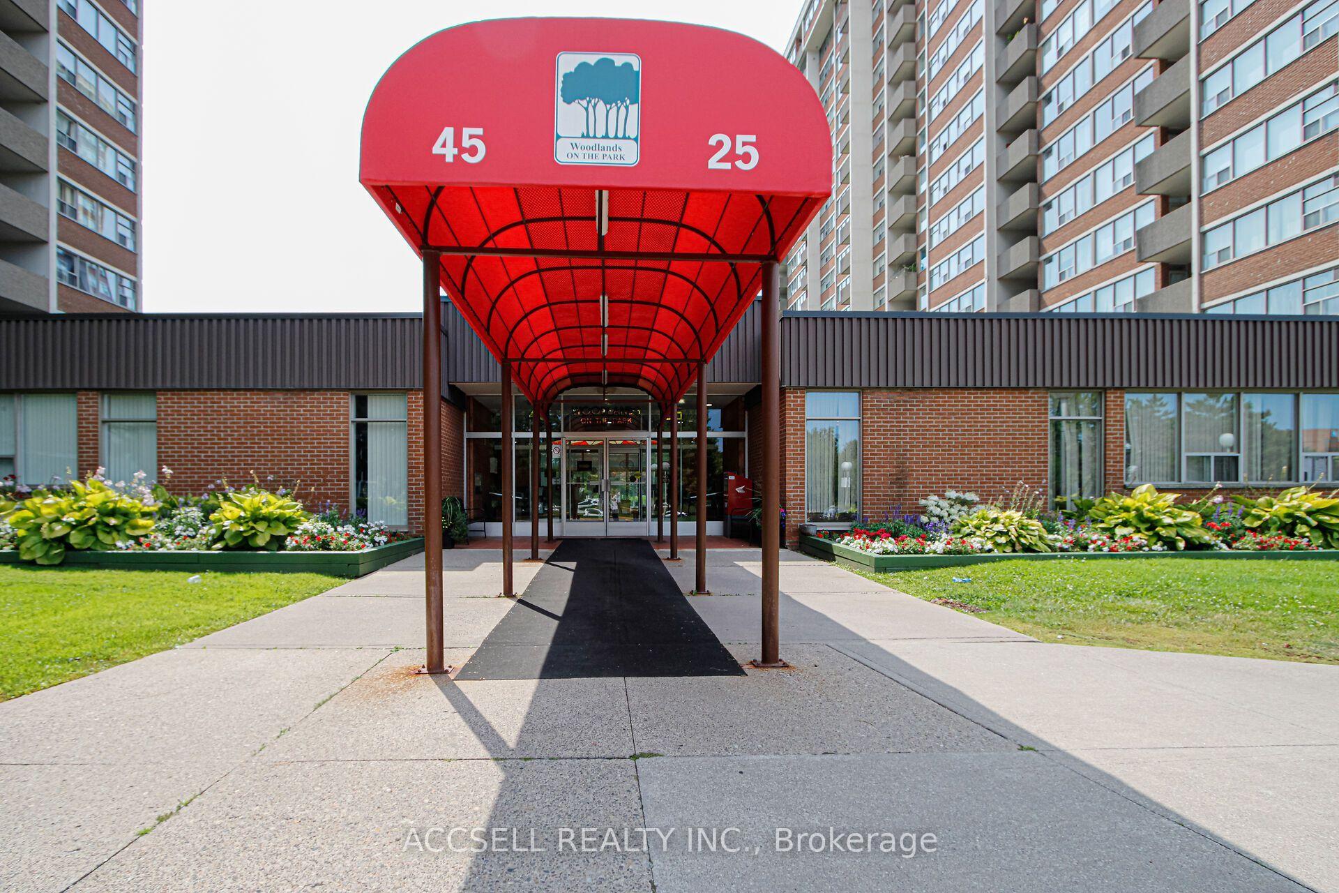 Photo 2 of 45 silver springs Boulevard, Scarborough, L'Amoreaux — HOMEH