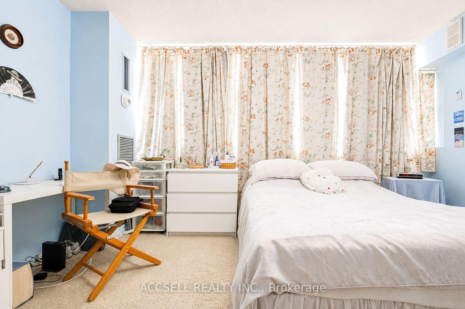 Photo 29 of 45 silver springs Boulevard, Scarborough, L'Amoreaux — HOMEH
