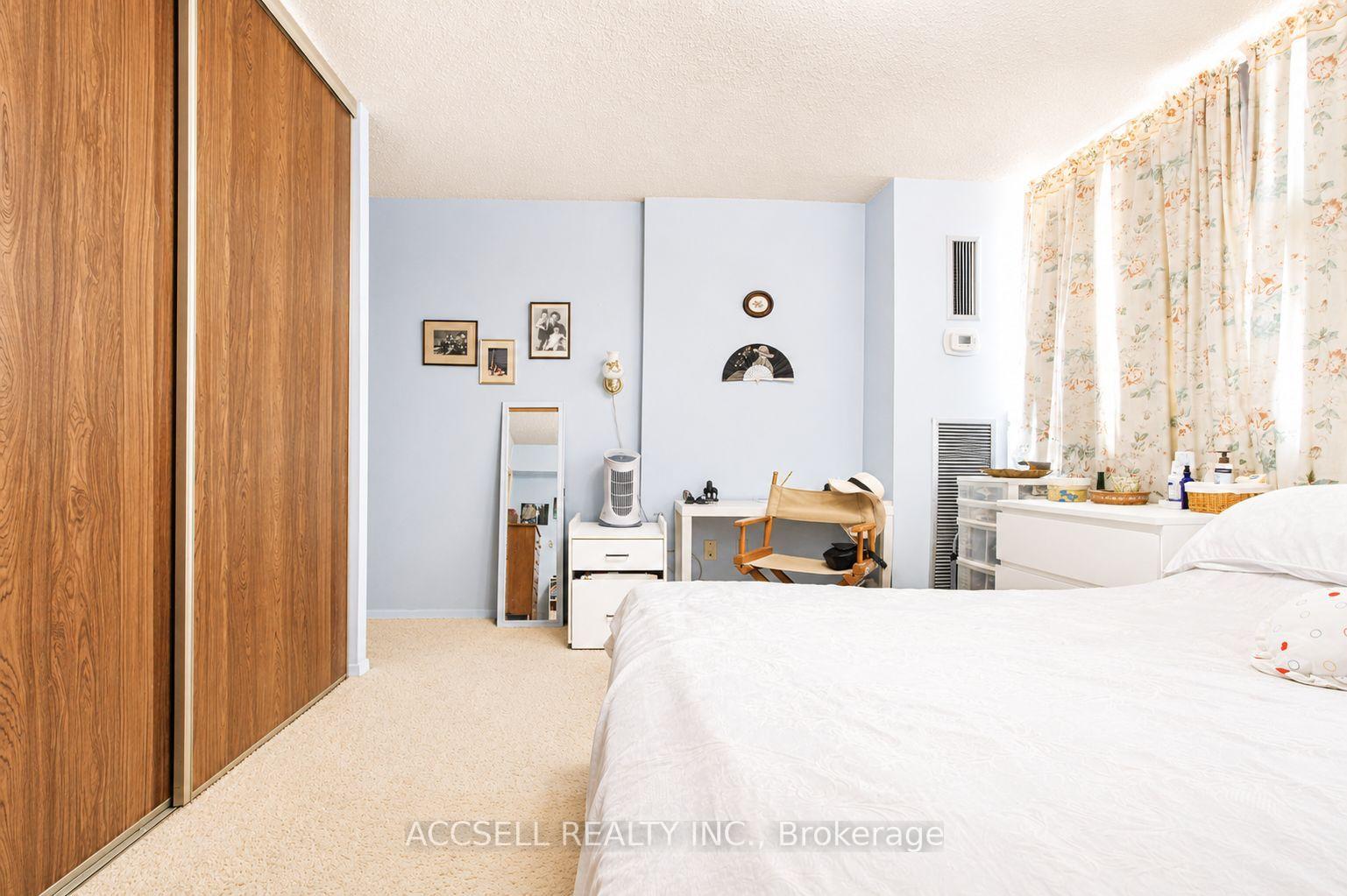 Photo 34 of 45 silver springs Boulevard, Scarborough, L'Amoreaux — HOMEH