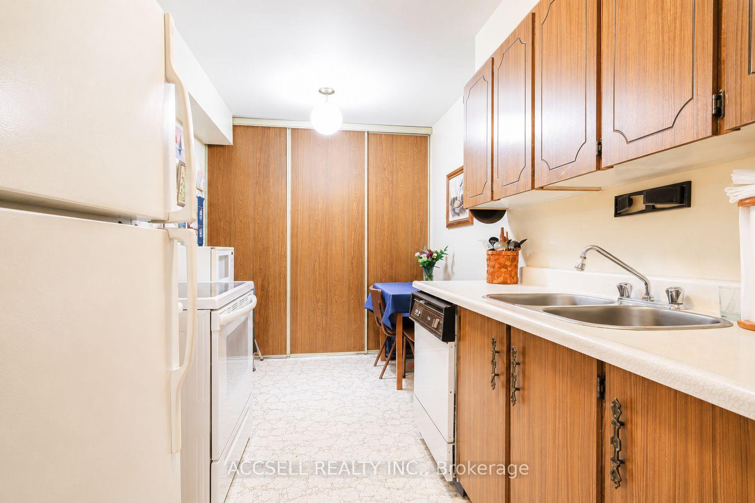 Photo 51 of 45 silver springs Boulevard, Scarborough, L'Amoreaux — HOMEH