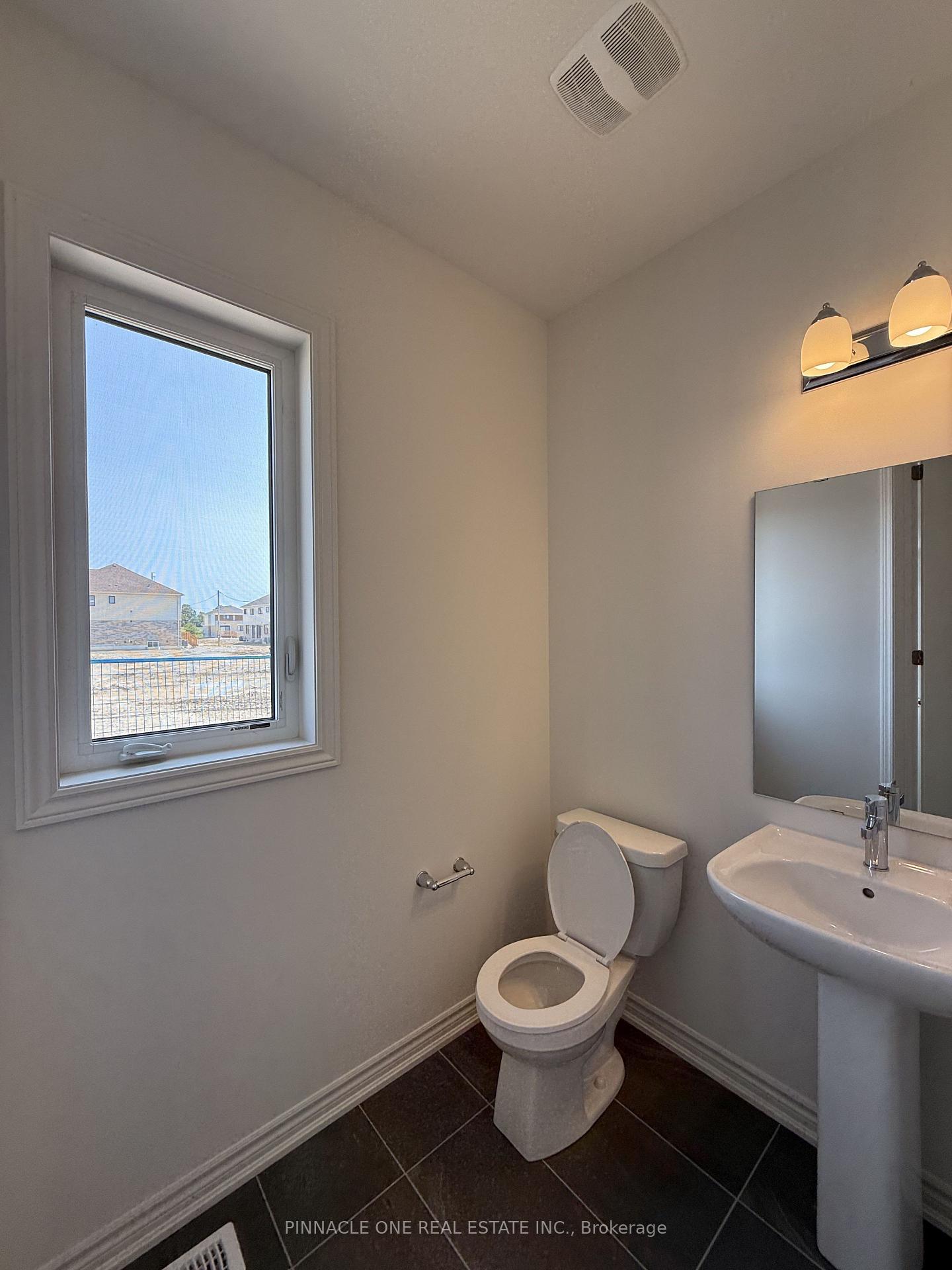 Photo 12 of 214 Stinson Crescent, Clarington, Courtice — HOMEH