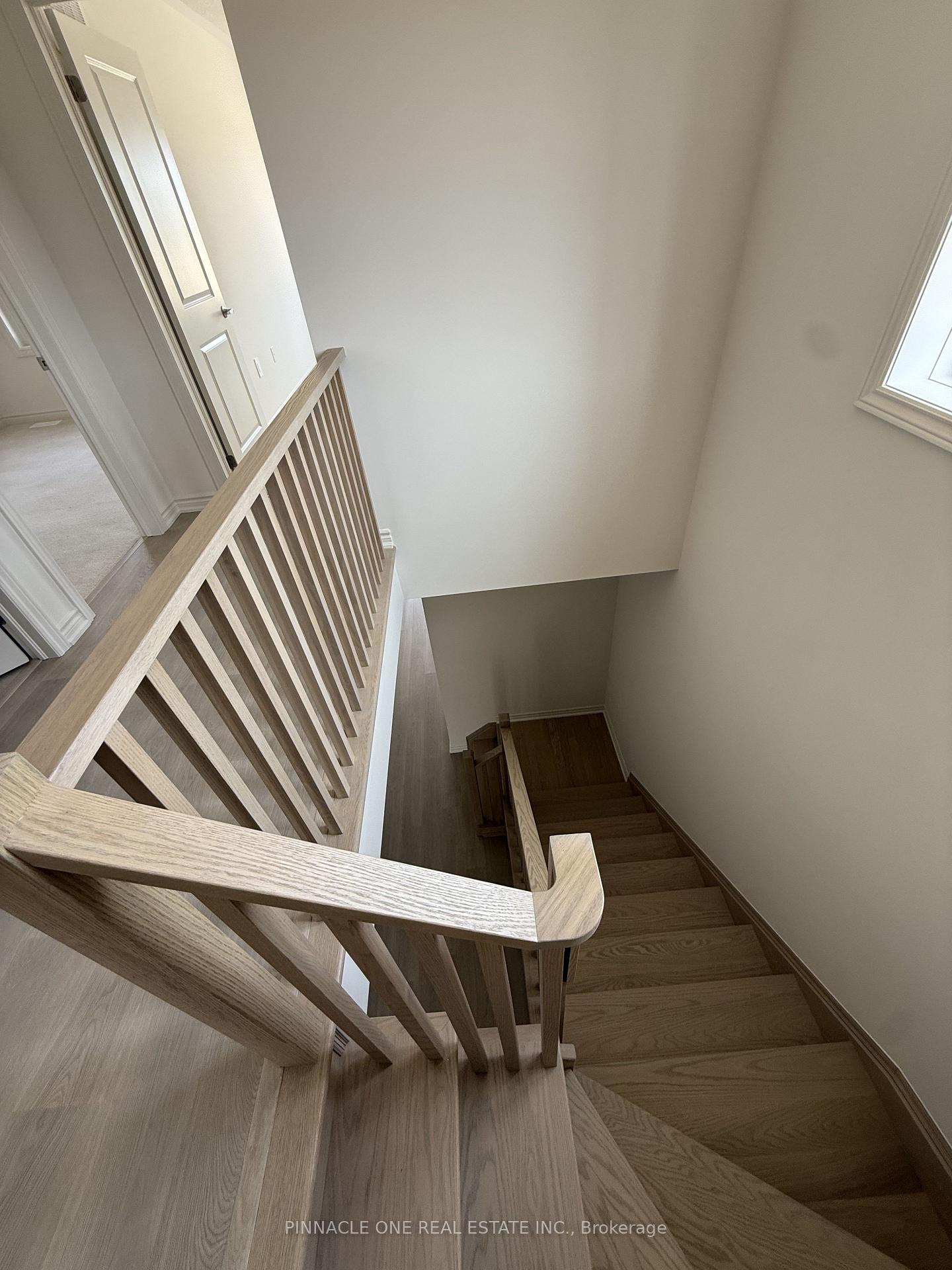 Photo 14 of 214 Stinson Crescent, Clarington, Courtice — HOMEH