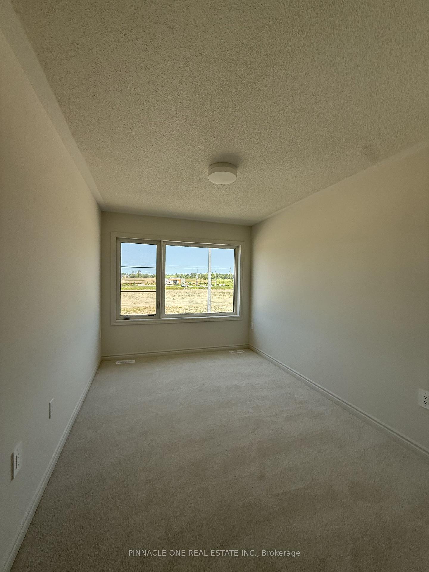 Photo 16 of 214 Stinson Crescent, Clarington, Courtice — HOMEH