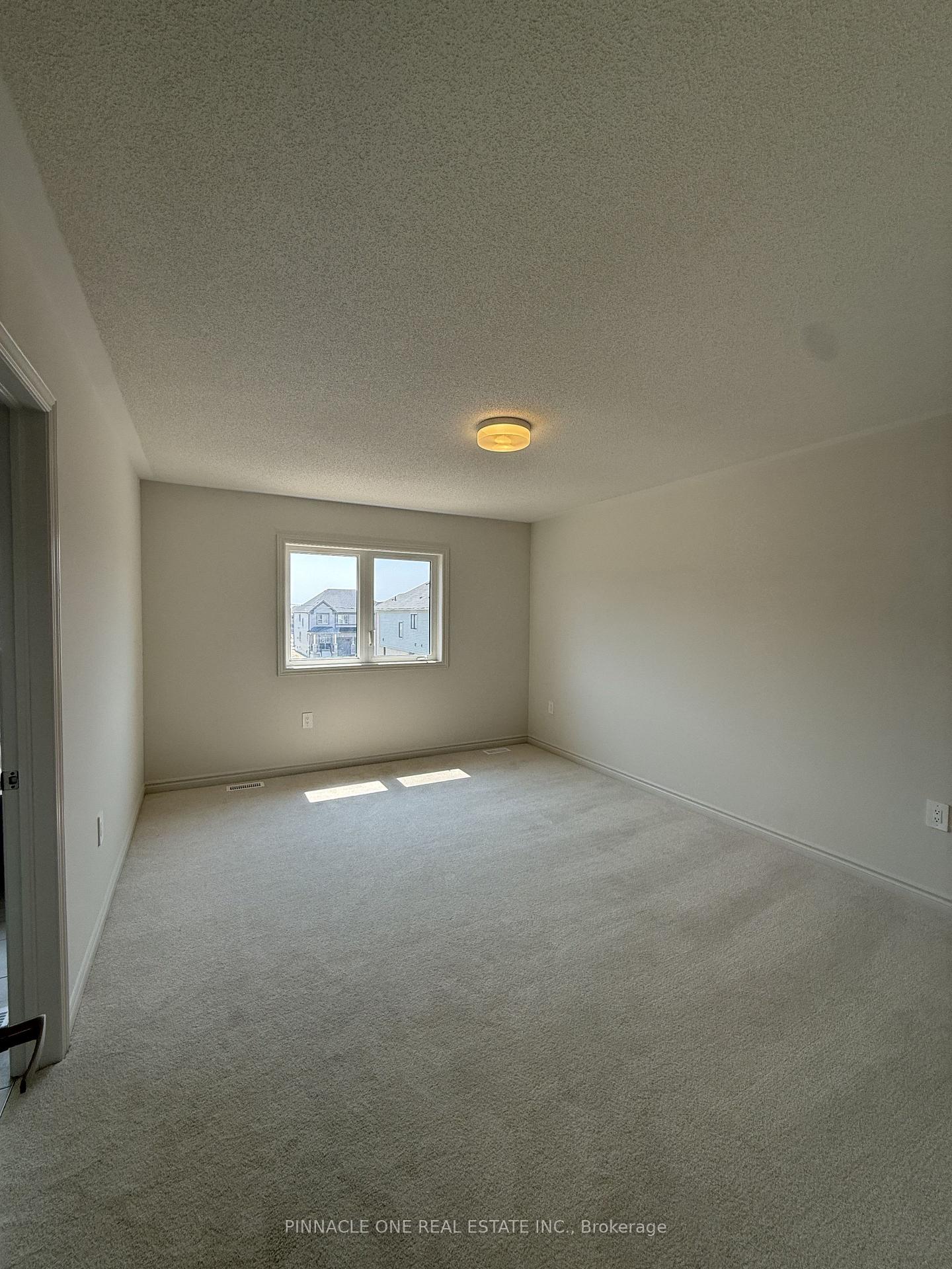 Photo 21 of 214 Stinson Crescent, Clarington, Courtice — HOMEH