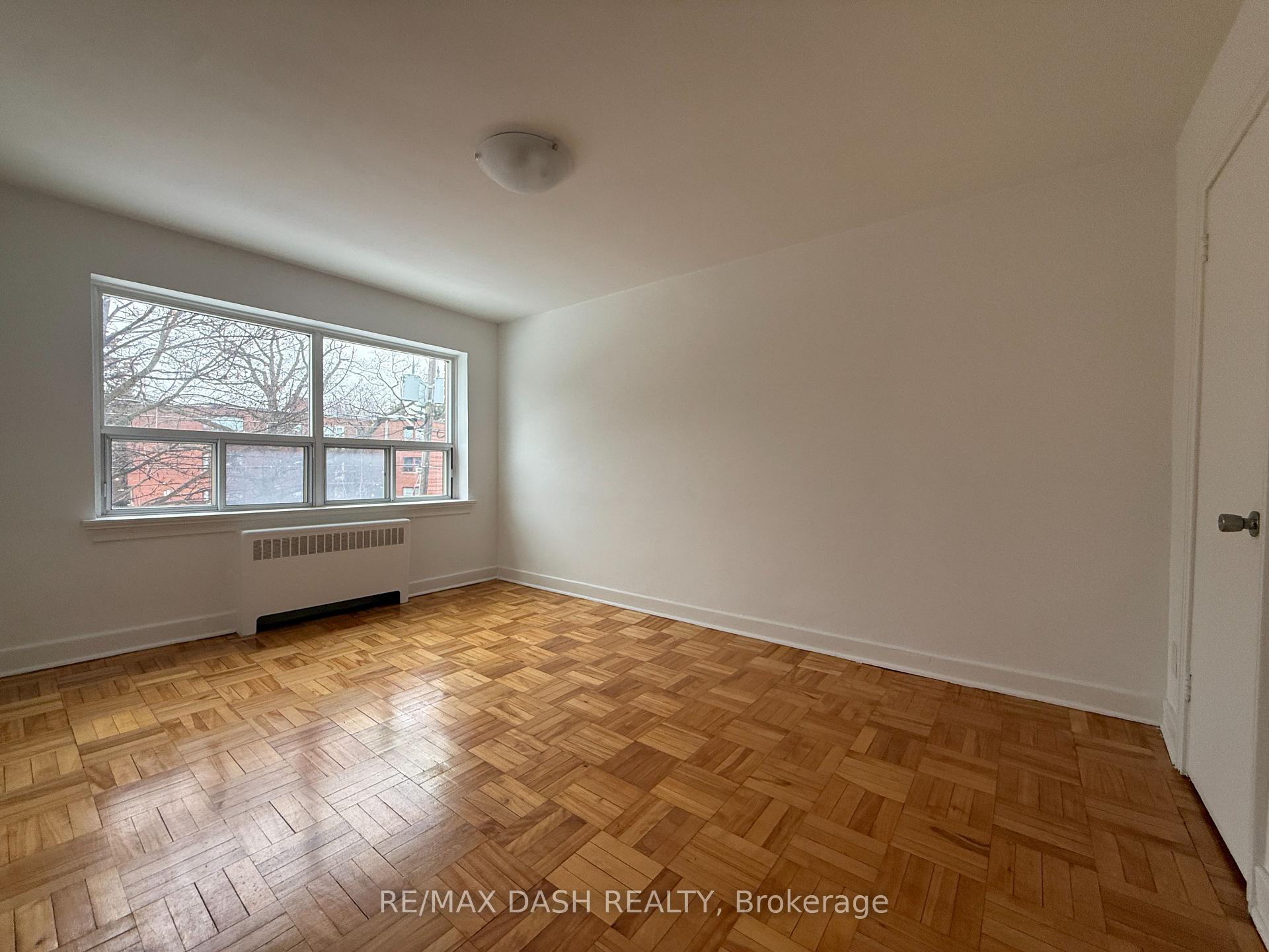 Photo 2 of Unit 10, 69 Old Mill Terrace, Etobicoke, Stonegate-Queensway — HOMEH