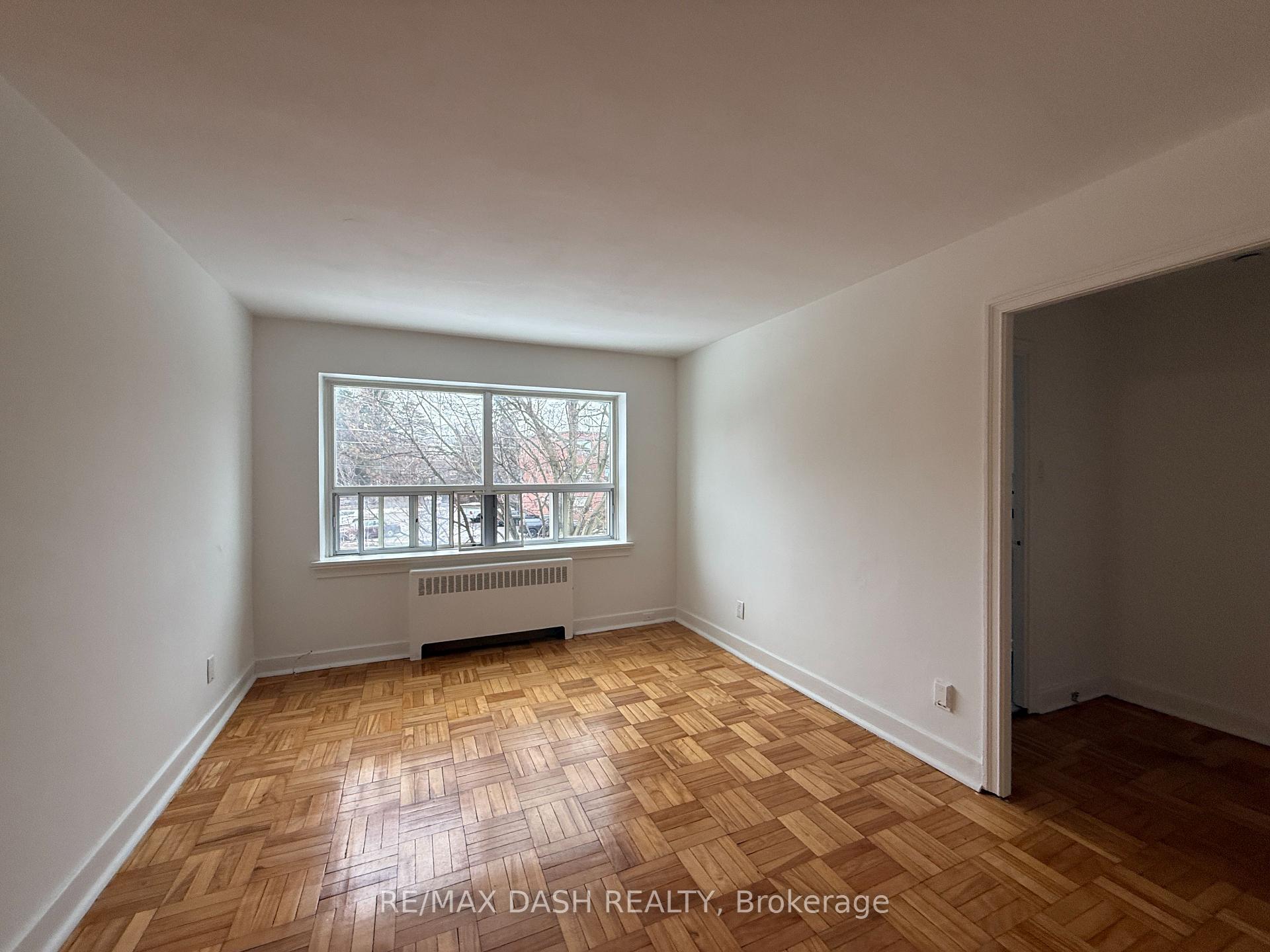 Photo 7 of Unit 10, 69 Old Mill Terrace, Etobicoke, Stonegate-Queensway — HOMEH