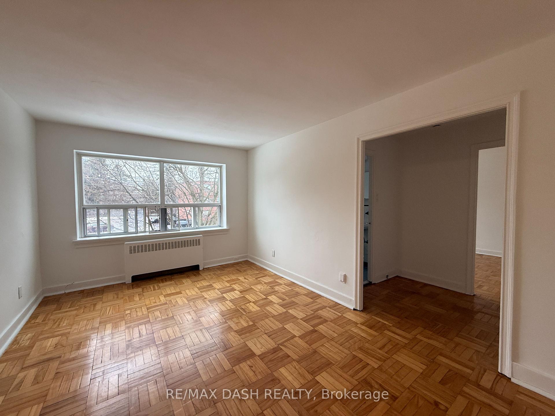 Photo 8 of Unit 10, 69 Old Mill Terrace, Etobicoke, Stonegate-Queensway — HOMEH