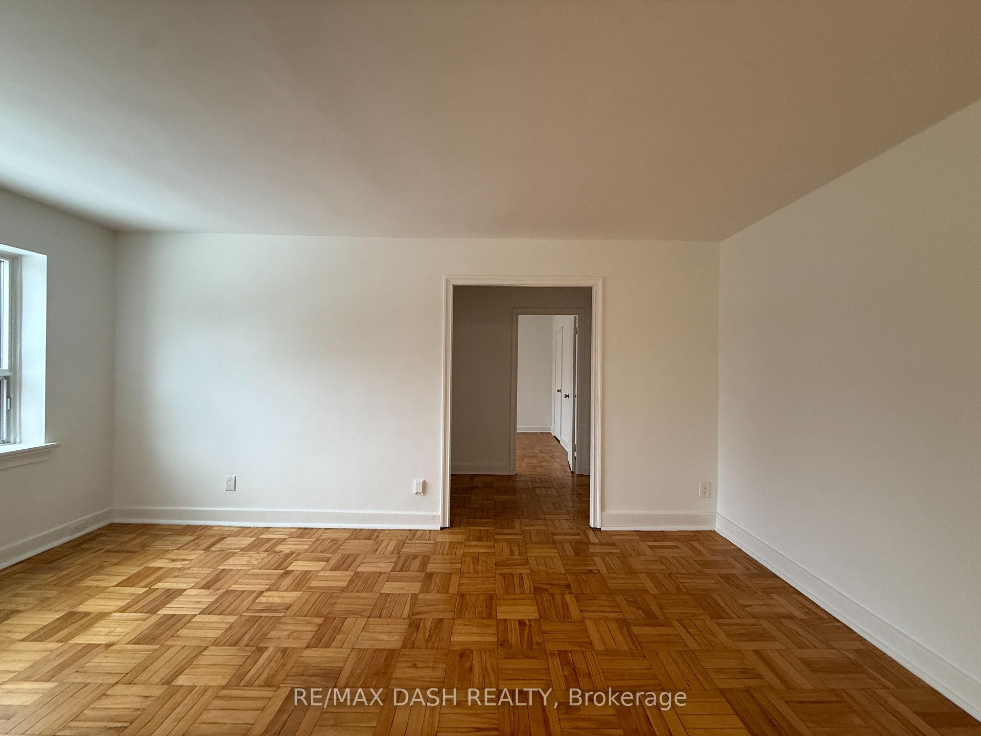 Photo 16 of Unit 10, 69 Old Mill Terrace, Etobicoke, Stonegate-Queensway — HOMEH
