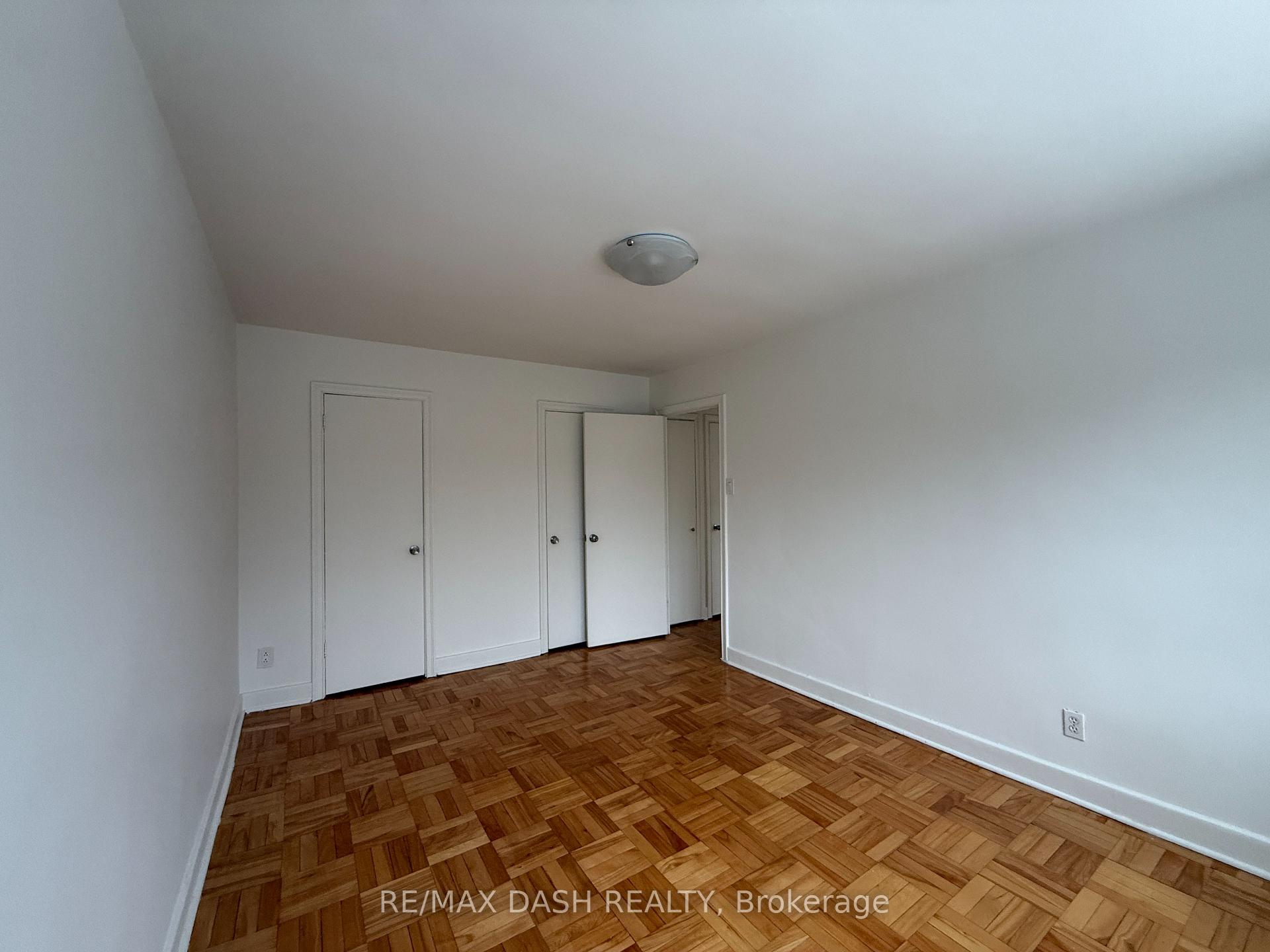 Photo 23 of Unit 10, 69 Old Mill Terrace, Etobicoke, Stonegate-Queensway — HOMEH