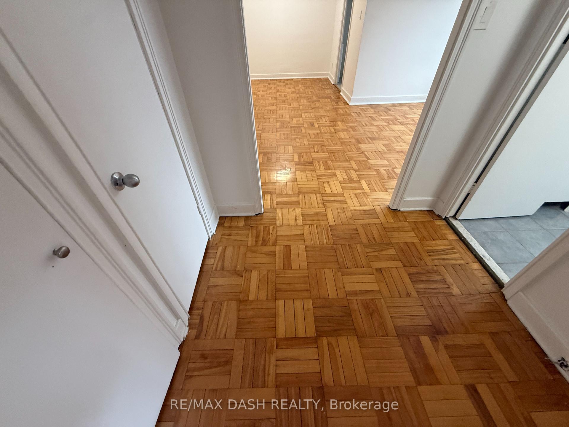 Photo 25 of Unit 10, 69 Old Mill Terrace, Etobicoke, Stonegate-Queensway — HOMEH