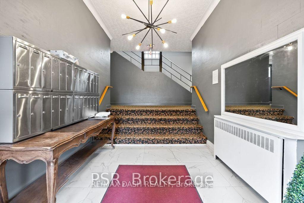 Photo 17 of Unit 18, 69 Old Mill Terrace, Etobicoke, Stonegate-Queensway — HOMEH