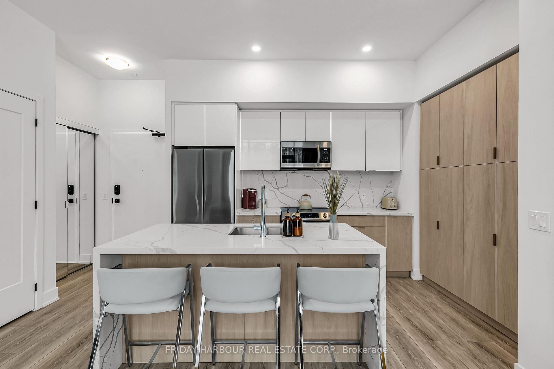 Photo of Unit 144, 415 Sea Ray Avenue