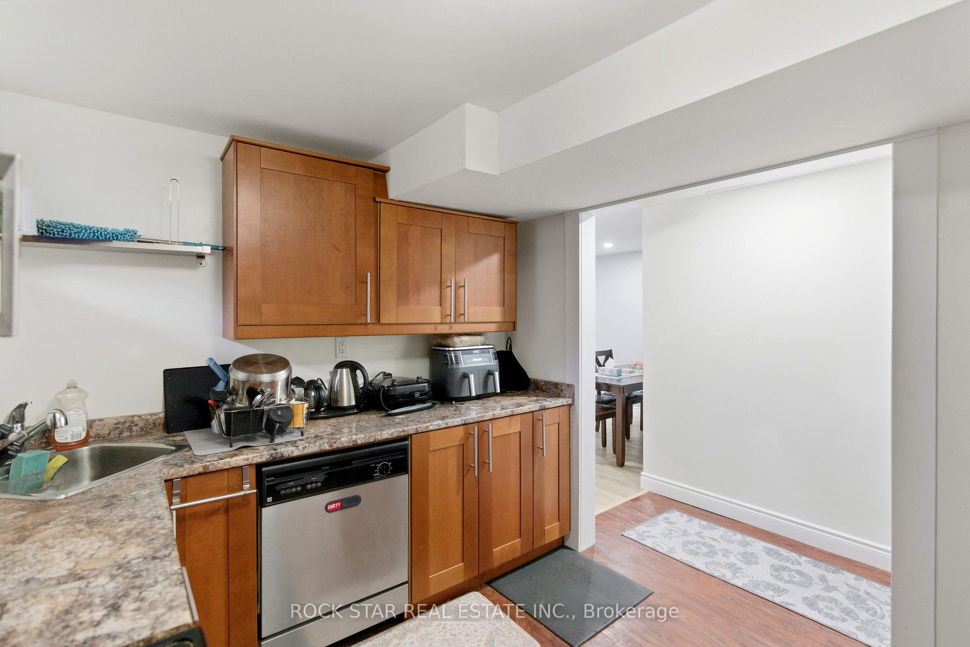 Photo 9 of Unit Bsmt, 111 Britten Close, Hamilton, Rolston — HOMEH