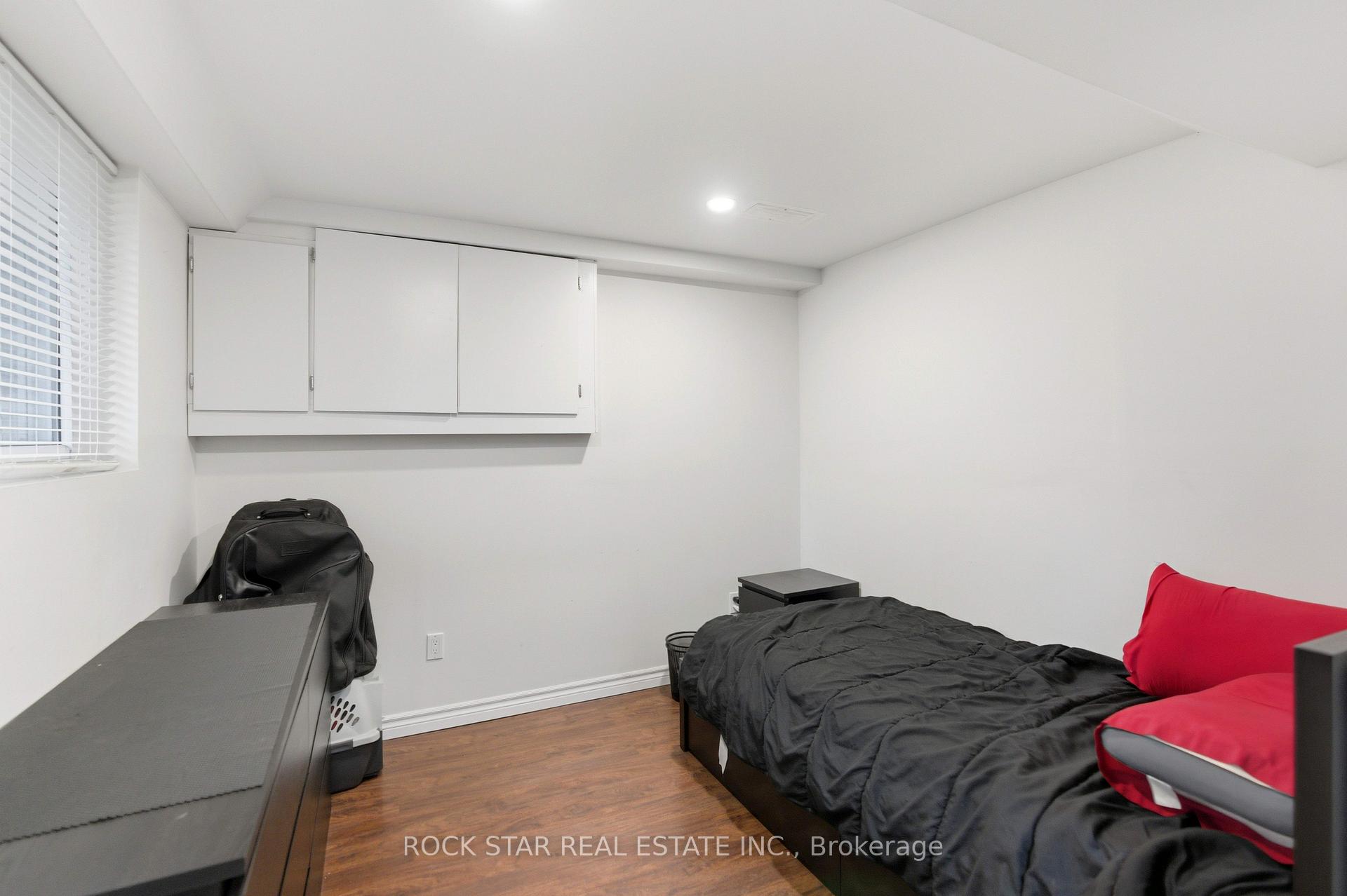 Photo 11 of Unit Bsmt, 111 Britten Close, Hamilton, Rolston — HOMEH