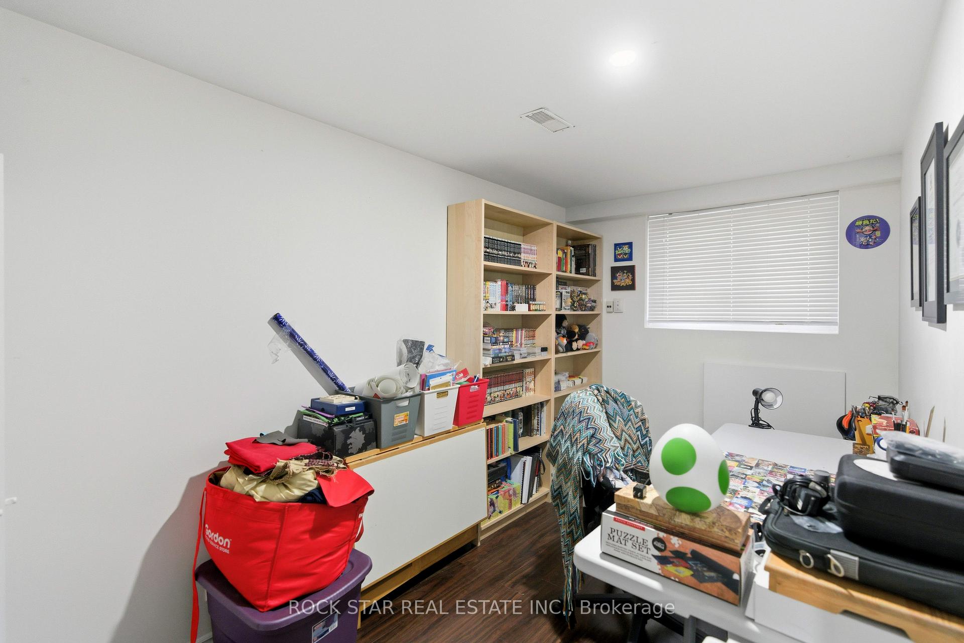 Photo 13 of Unit Bsmt, 111 Britten Close, Hamilton, Rolston — HOMEH