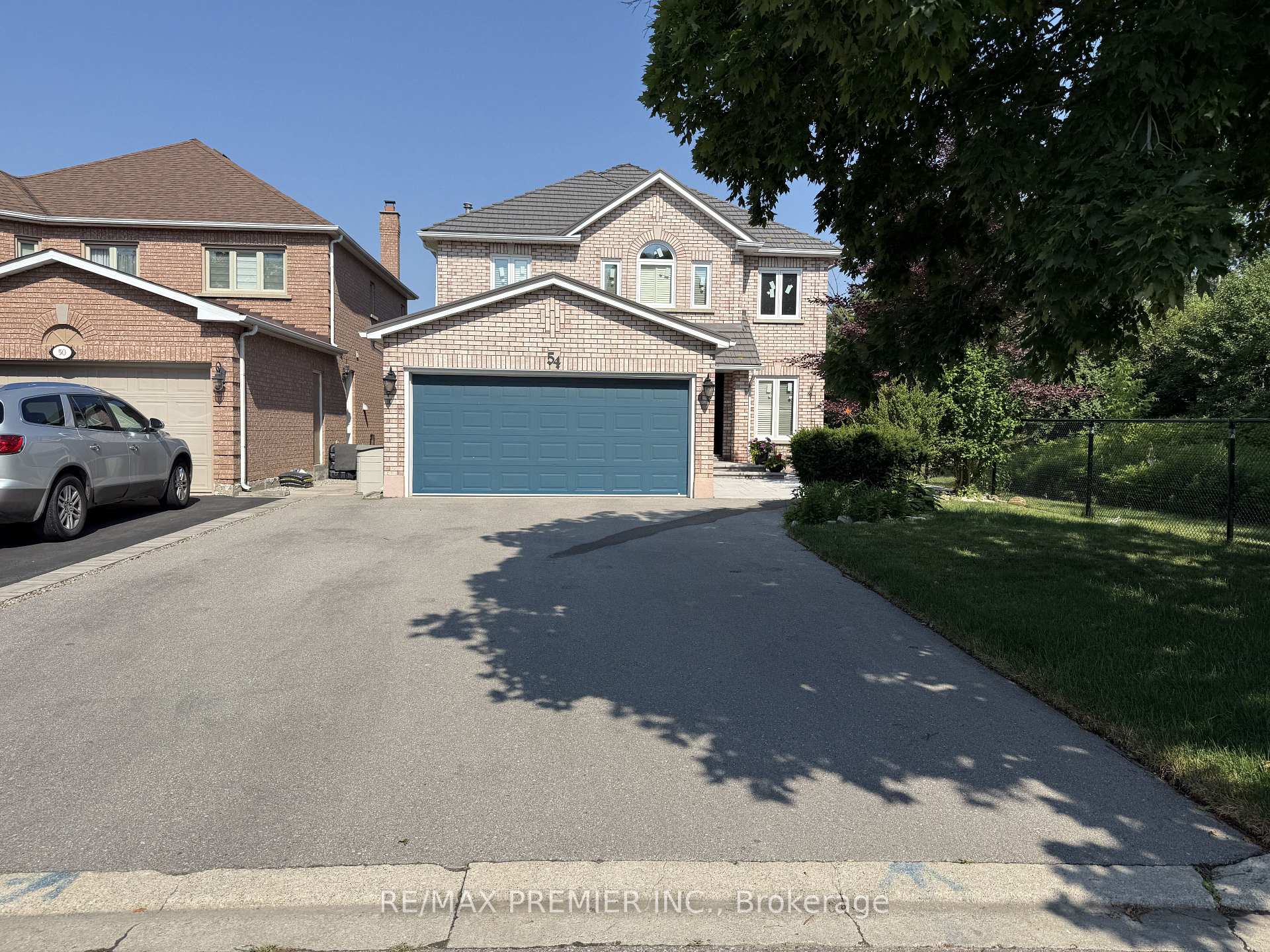Photo of Unit LOWER, 54 Castlepoint Drive