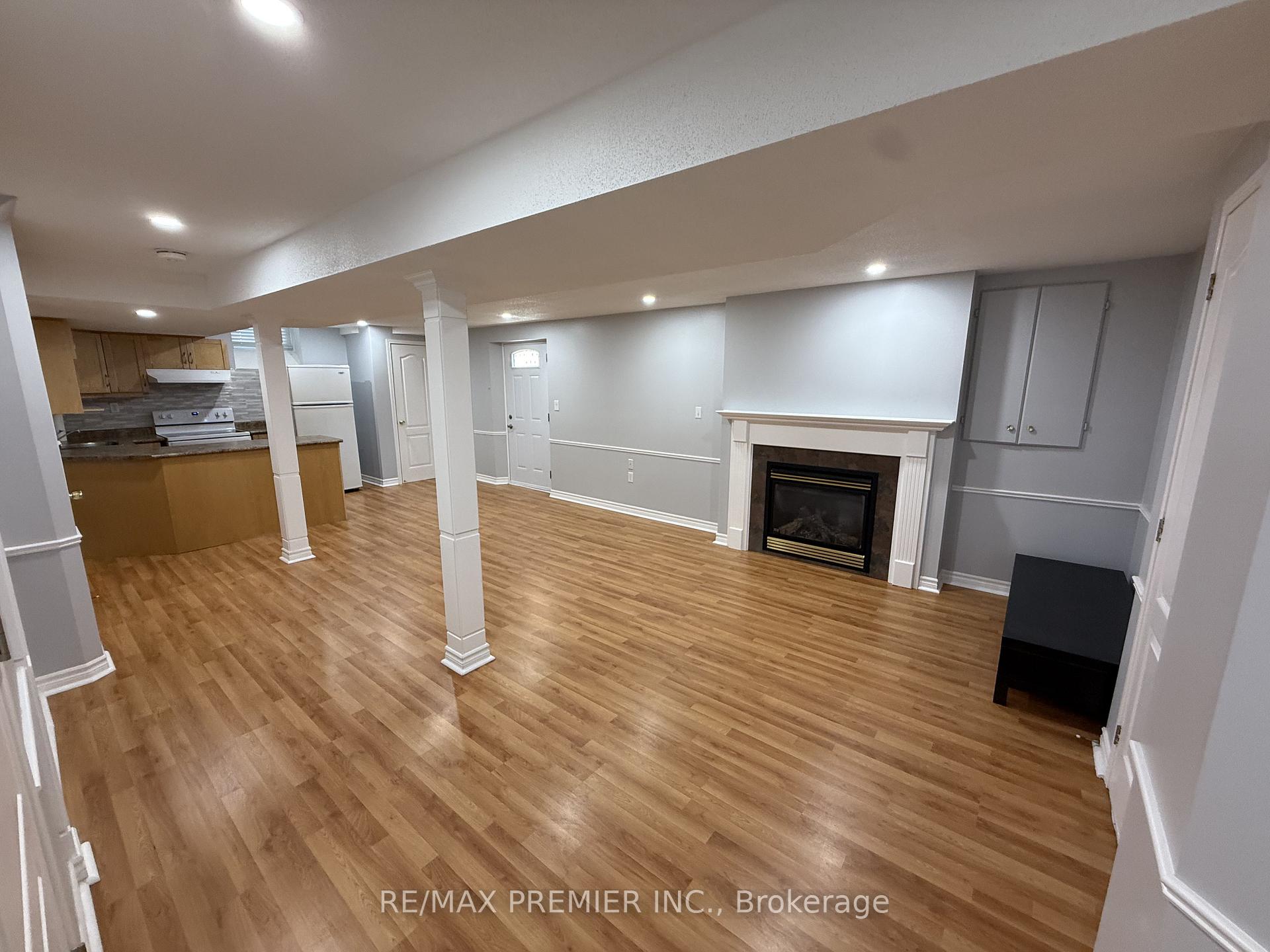 Photo 7 of Unit LOWER, 54 Castlepoint Drive, Vaughan, Elder Mills — HOMEH