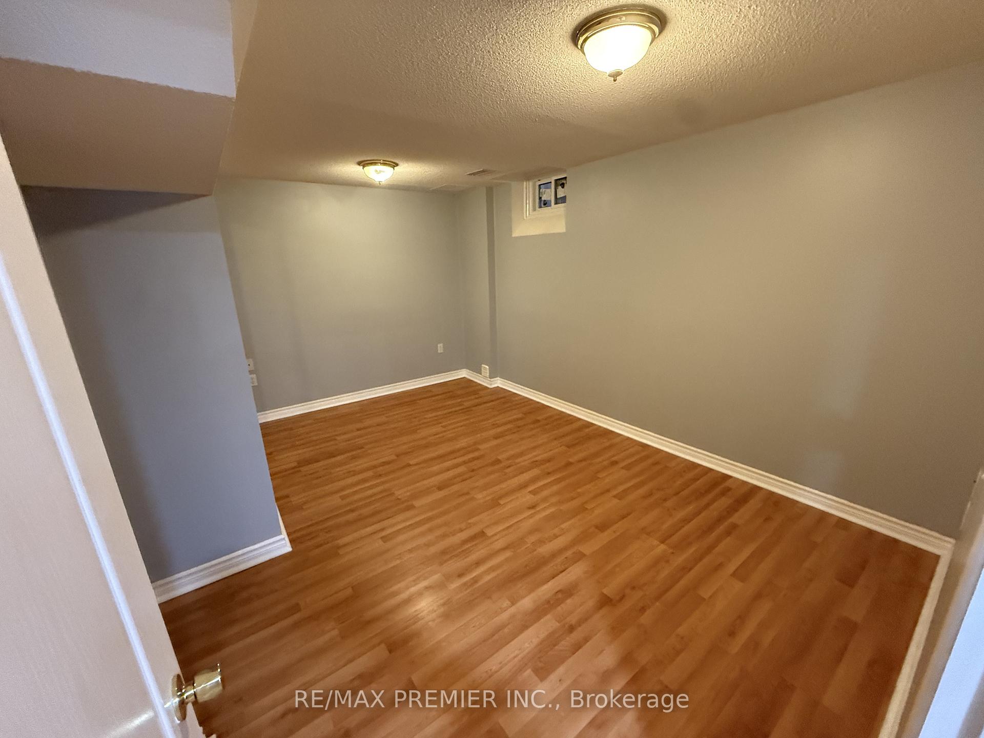 Photo 15 of Unit LOWER, 54 Castlepoint Drive, Vaughan, Elder Mills — HOMEH