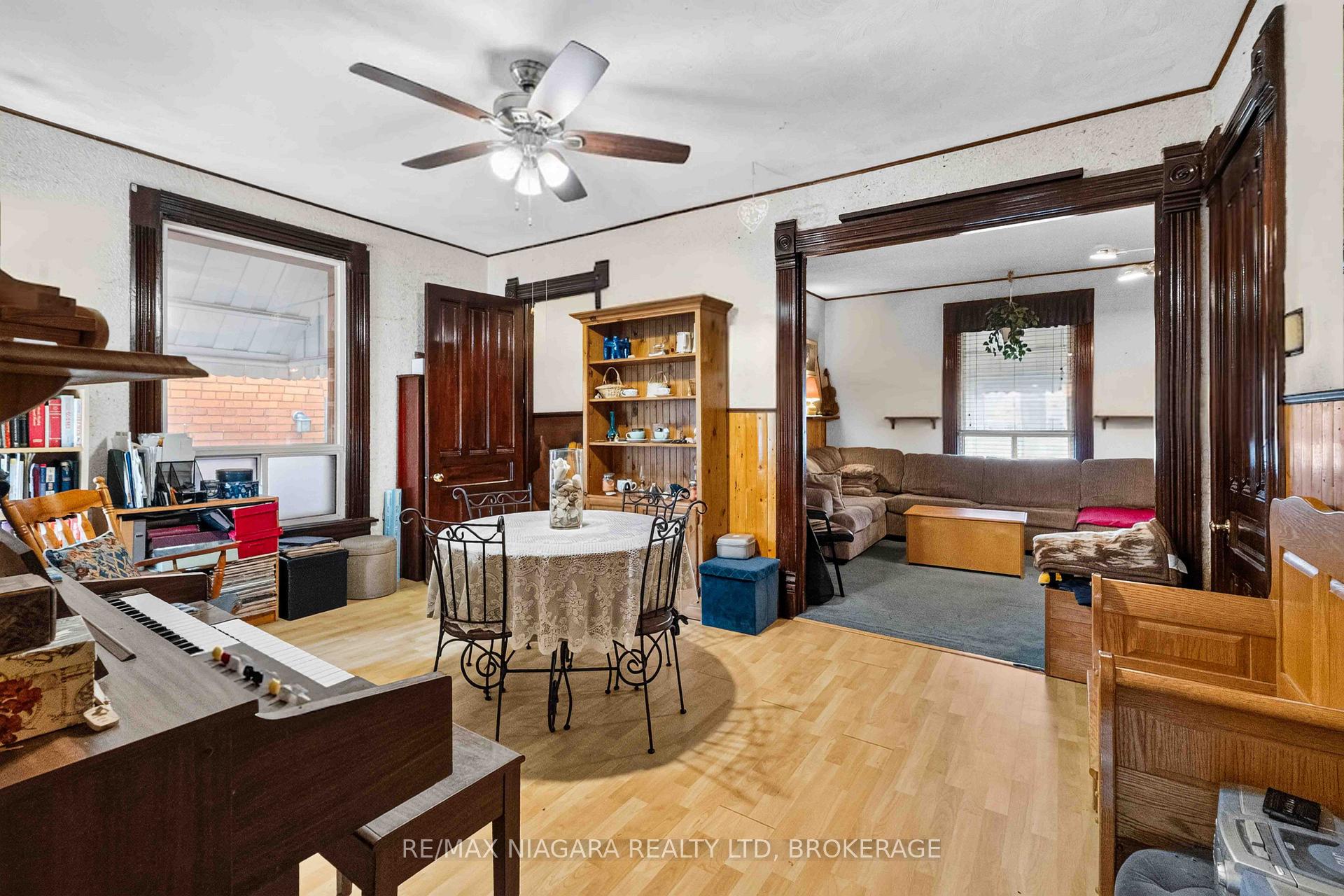 Photo 24 of 187 Emerald Street S, Hamilton, Stinson — HOMEH