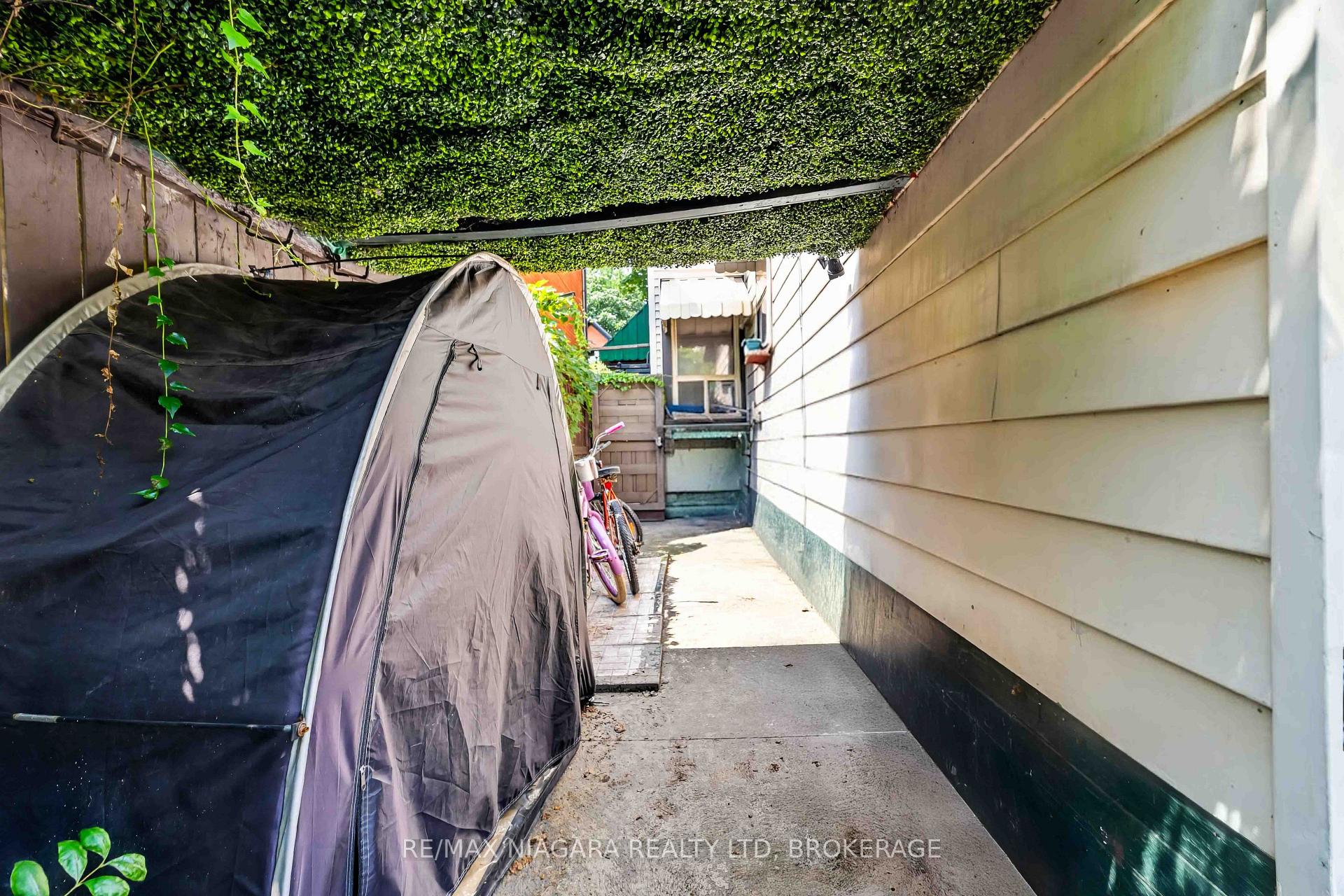Photo 64 of 187 Emerald Street S, Hamilton, Stinson — HOMEH