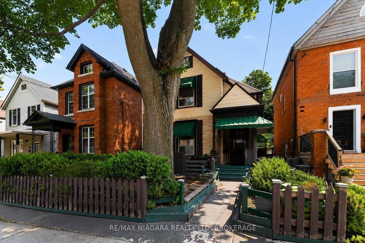 Photo 6 of 187 Emerald Street S, Hamilton, Stinson — HOMEH