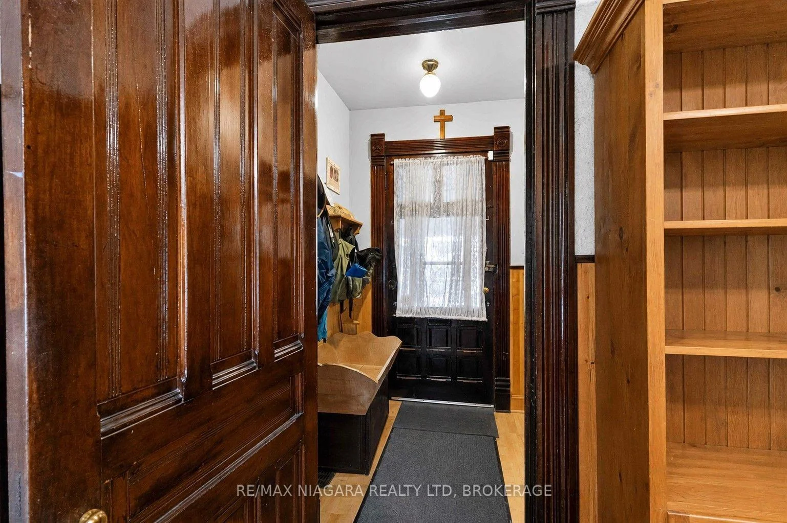 Photo 12 of 187 Emerald Street S, Hamilton, Stinson — HOMEH