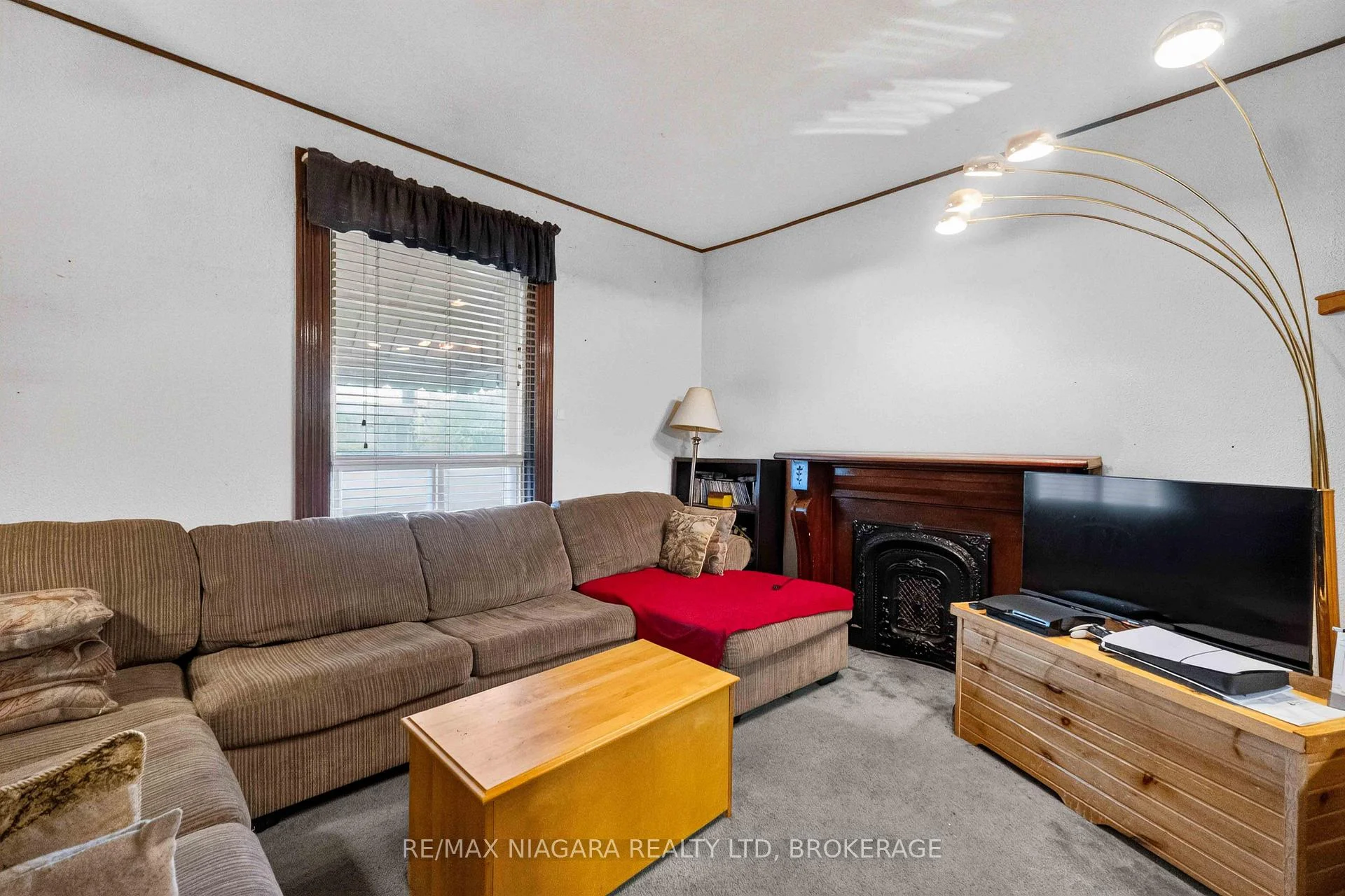 Photo 14 of 187 Emerald Street S, Hamilton, Stinson — HOMEH