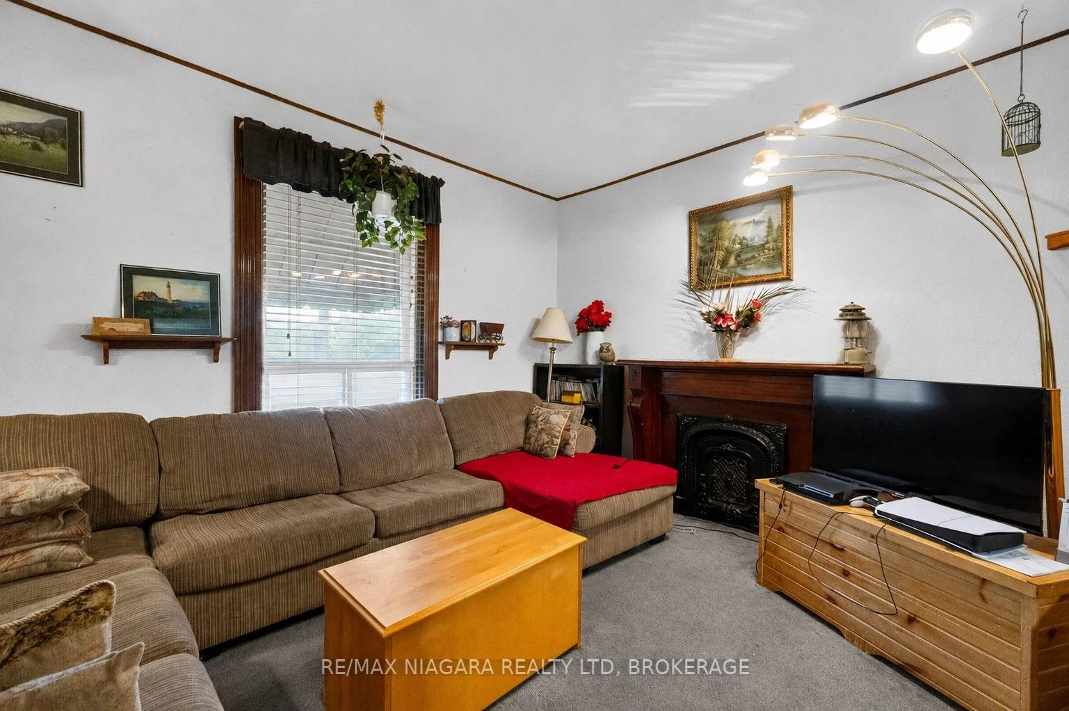 Photo 16 of 187 Emerald Street S, Hamilton, Stinson — HOMEH