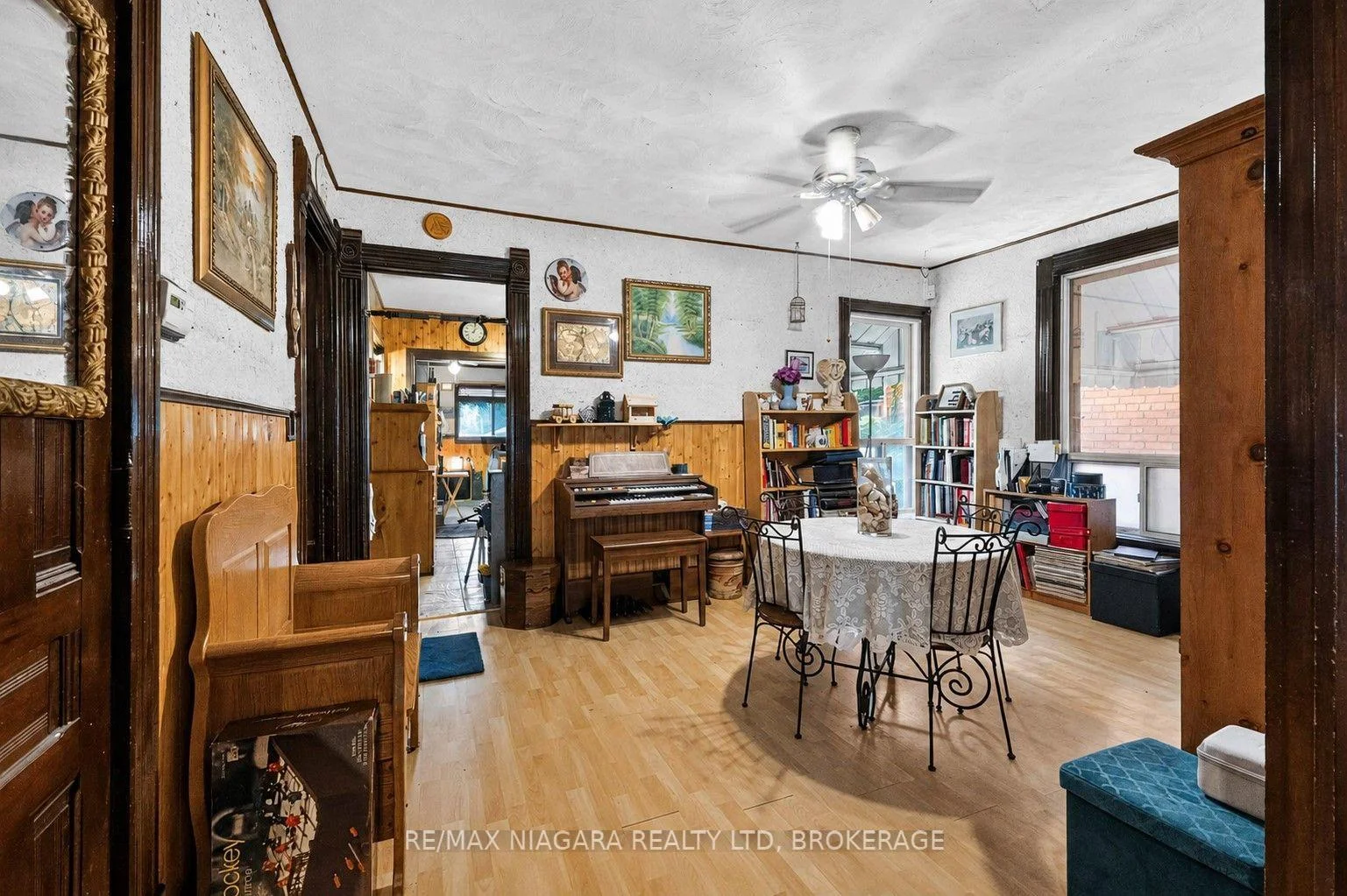 Photo 19 of 187 Emerald Street S, Hamilton, Stinson — HOMEH