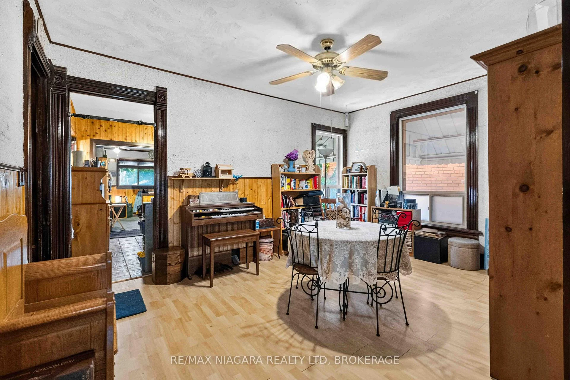 Photo 26 of 187 Emerald Street S, Hamilton, Stinson — HOMEH