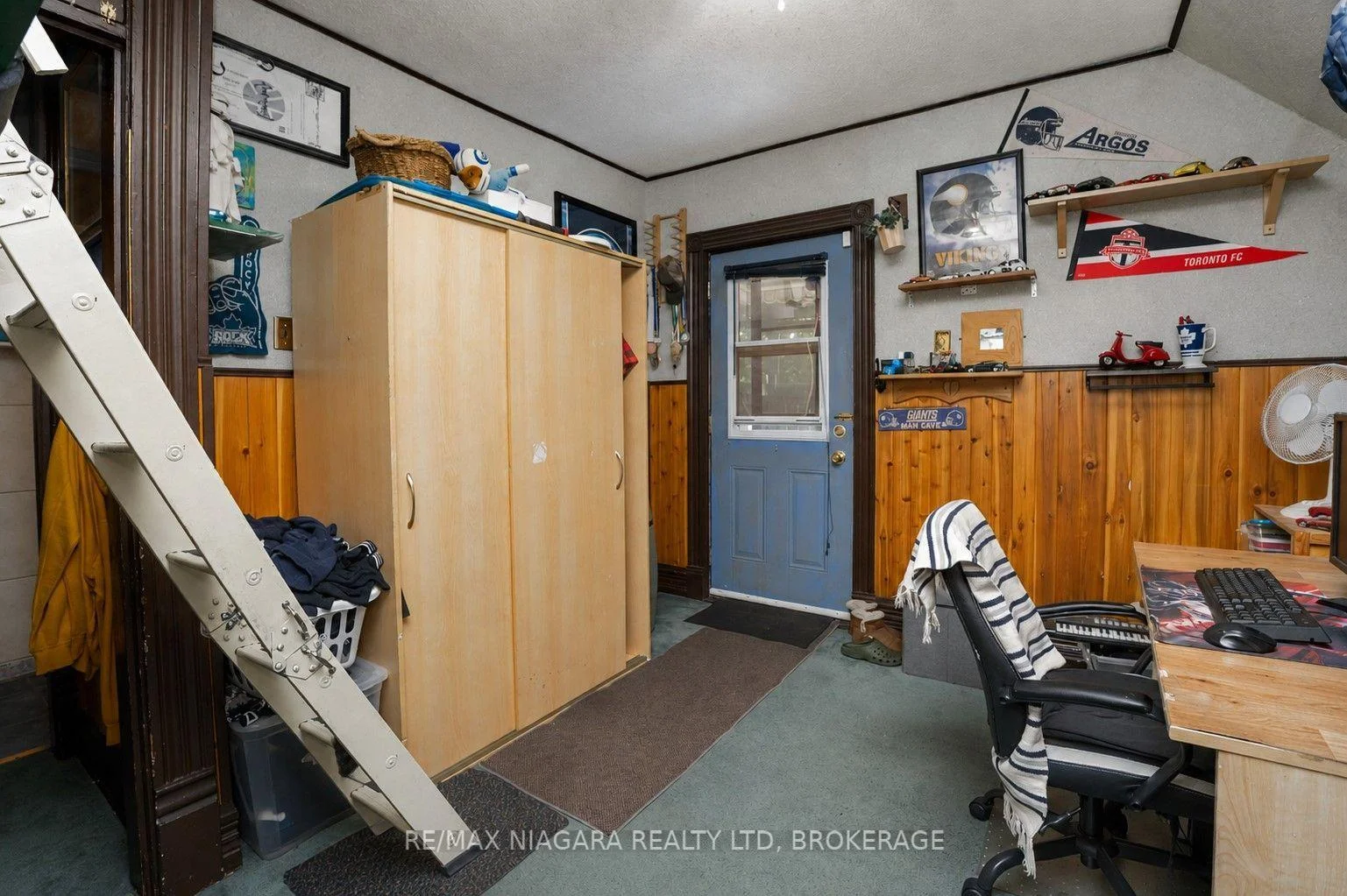Photo 36 of 187 Emerald Street S, Hamilton, Stinson — HOMEH