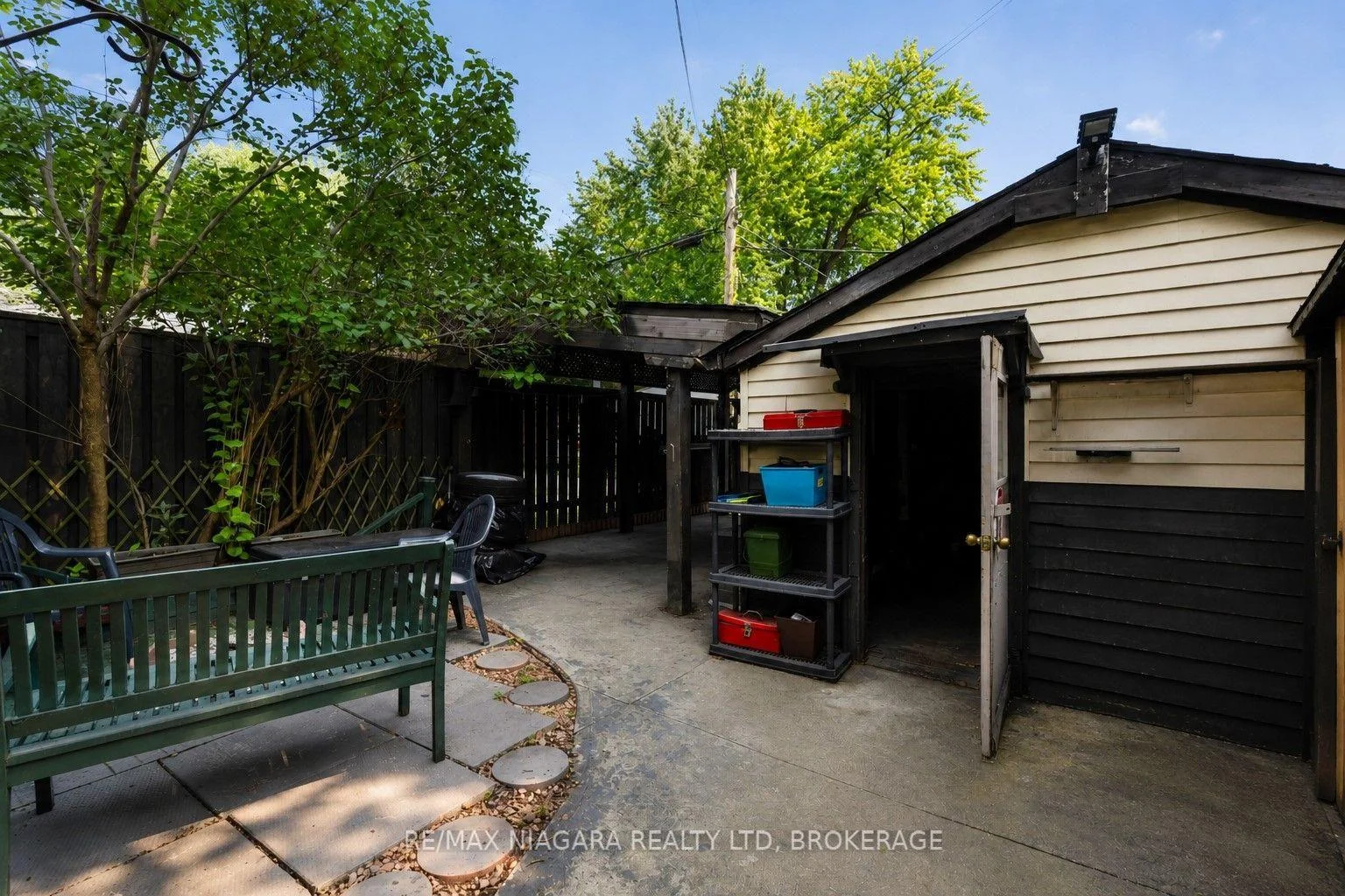 Photo 49 of 187 Emerald Street S, Hamilton, Stinson — HOMEH