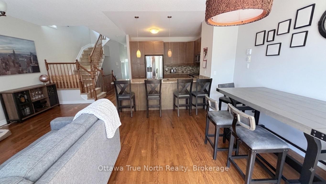 Photo 7 of 308 Glenbrae Avenue S, Ottawa, Kanata - Morgan's Grant/South March — HOMEH