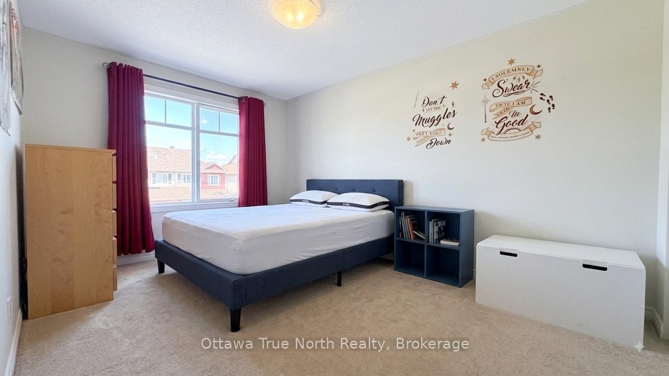 Photo 14 of 308 Glenbrae Avenue S, Ottawa, Kanata - Morgan's Grant/South March — HOMEH
