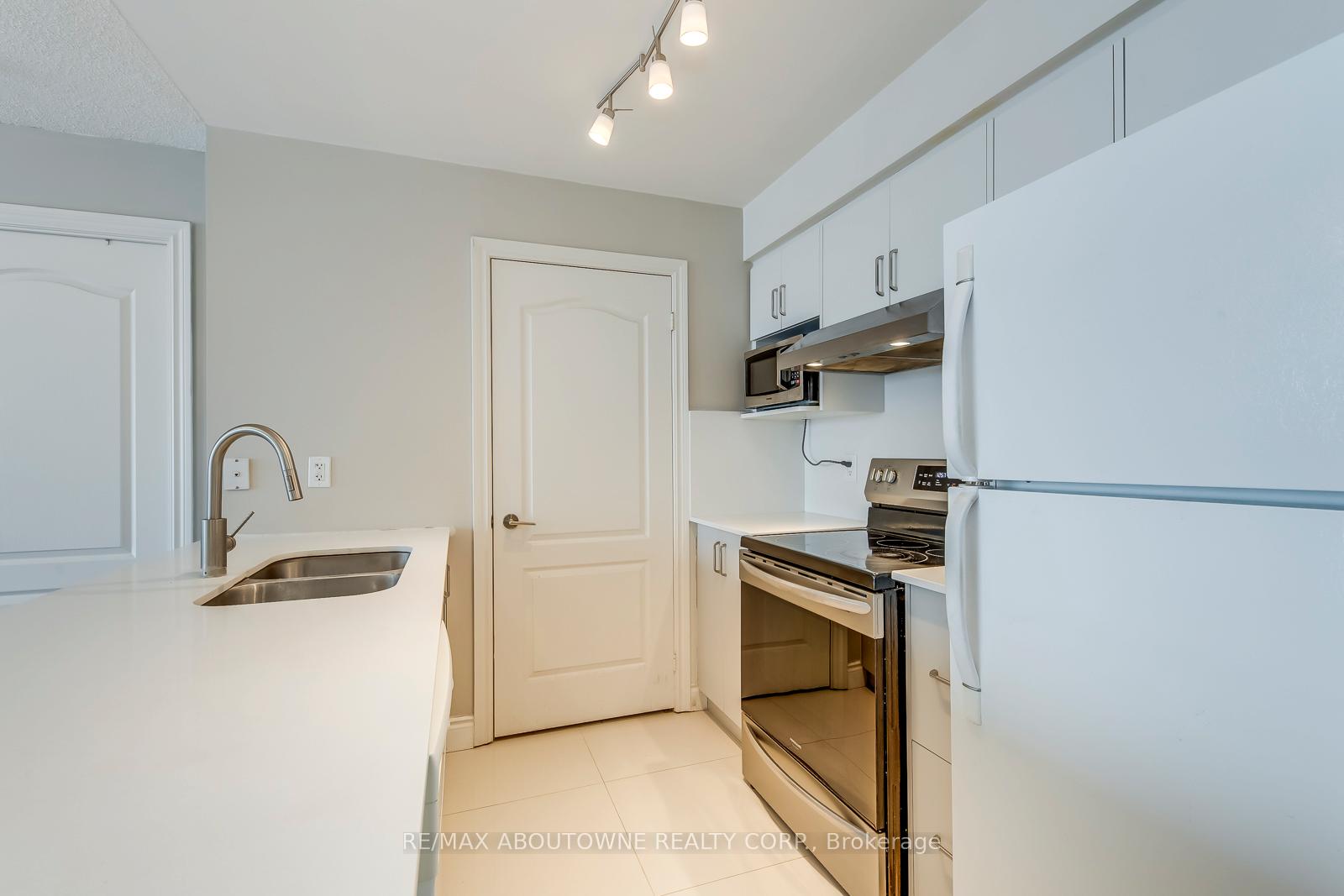 Photo 9 of Unit 3107, 60 Brian Harrison Way, Scarborough, Bendale — HOMEH