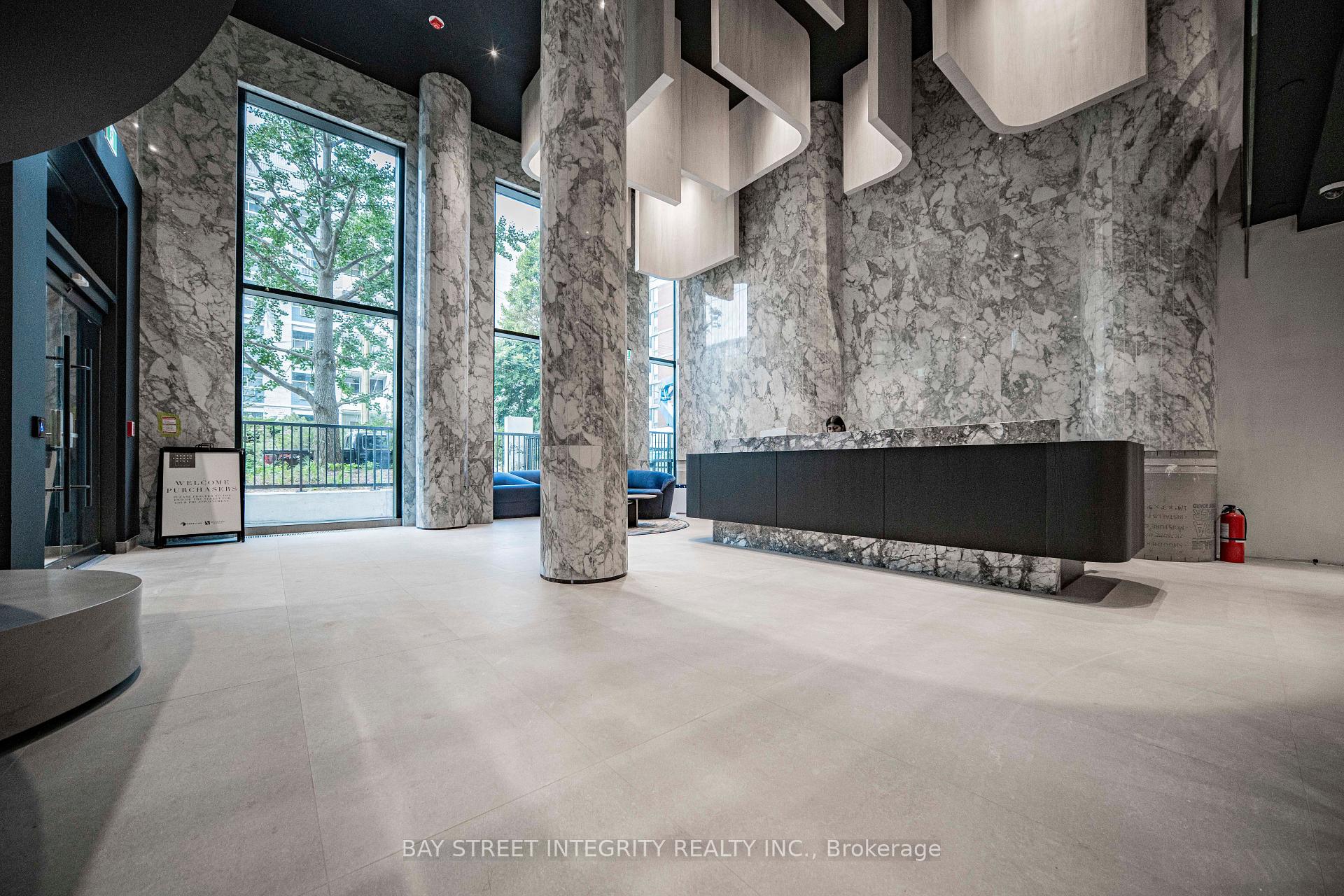 Photo 4 of Unit 503, 91 Montclair Avenue, Toronto, Forest Hill South — HOMEH