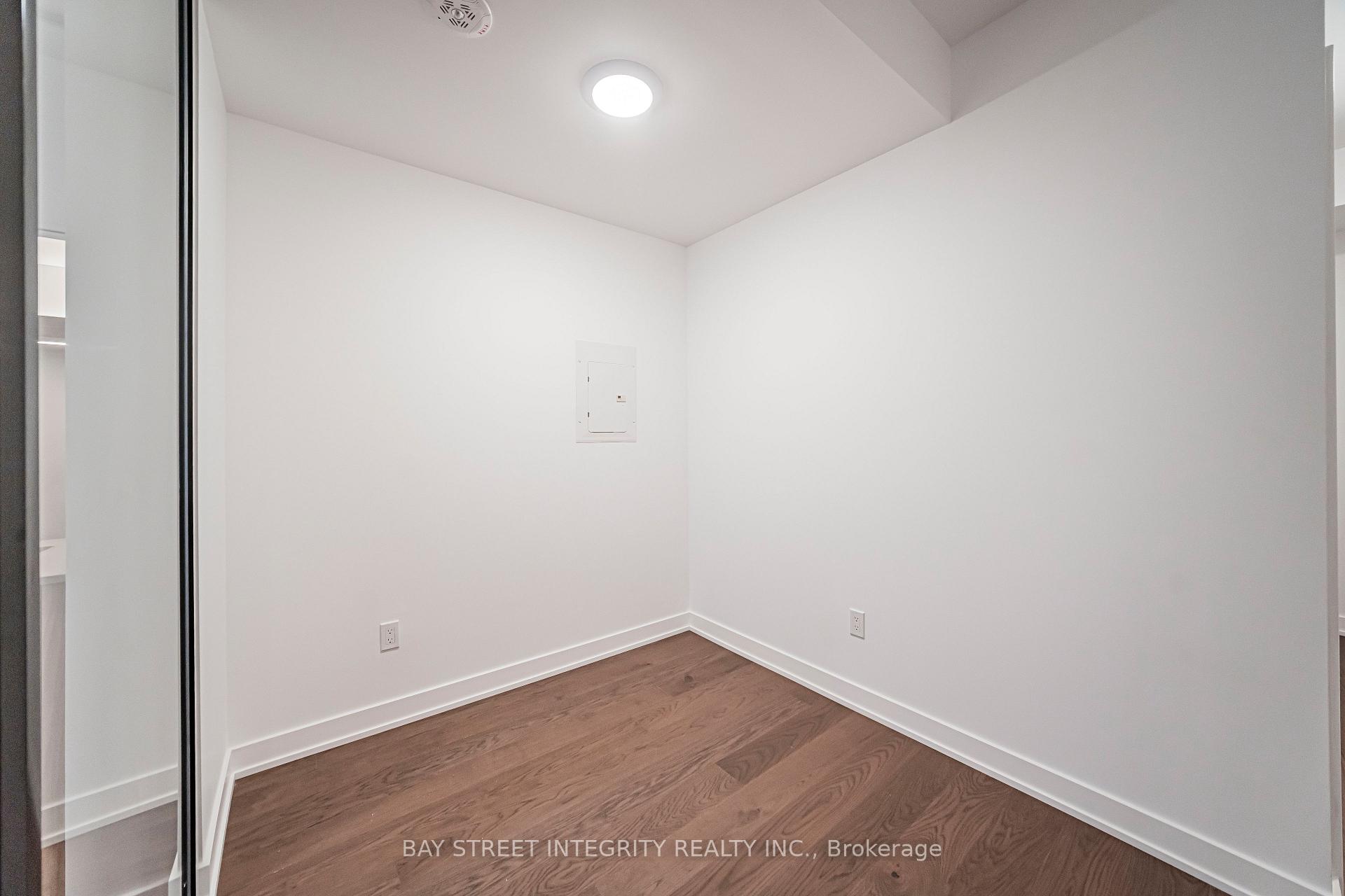 Photo 9 of Unit 503, 91 Montclair Avenue, Toronto, Forest Hill South — HOMEH