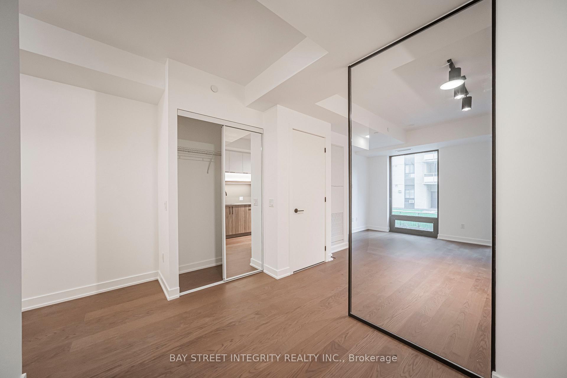 Photo 10 of Unit 503, 91 Montclair Avenue, Toronto, Forest Hill South — HOMEH